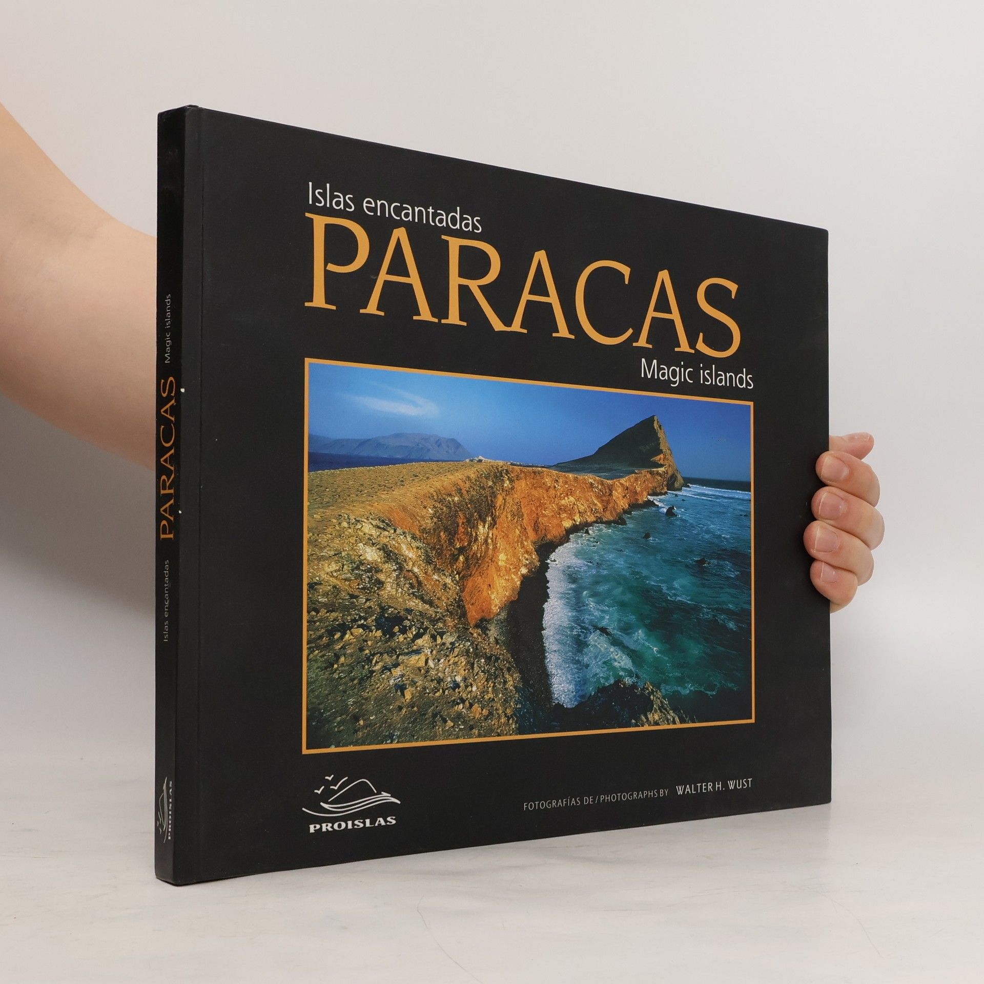 Antonio Brack Egg Paracas. Magic Islands. Islas encantadas