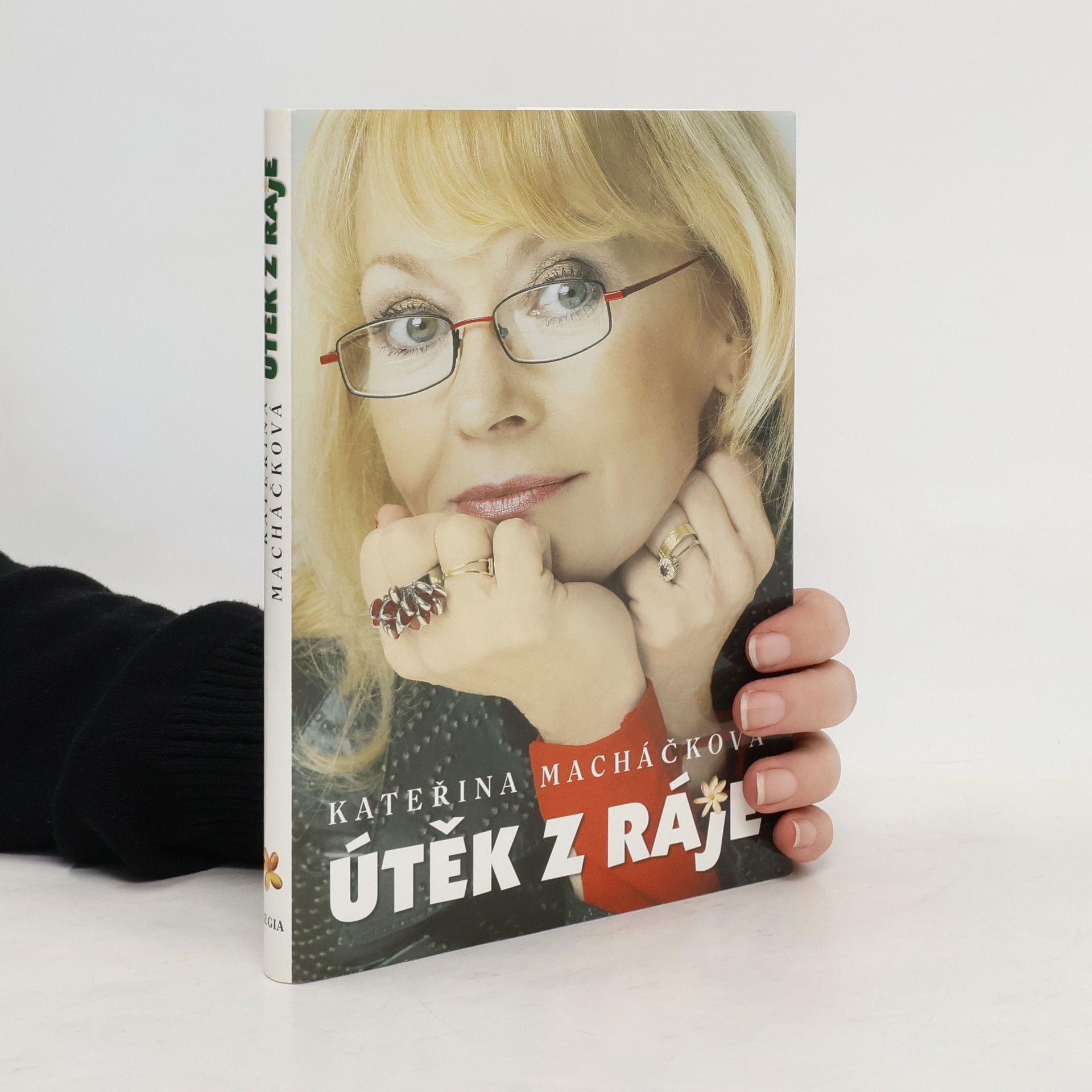 Kateřina Macháčková Útěk z ráje : deník cestovatelky