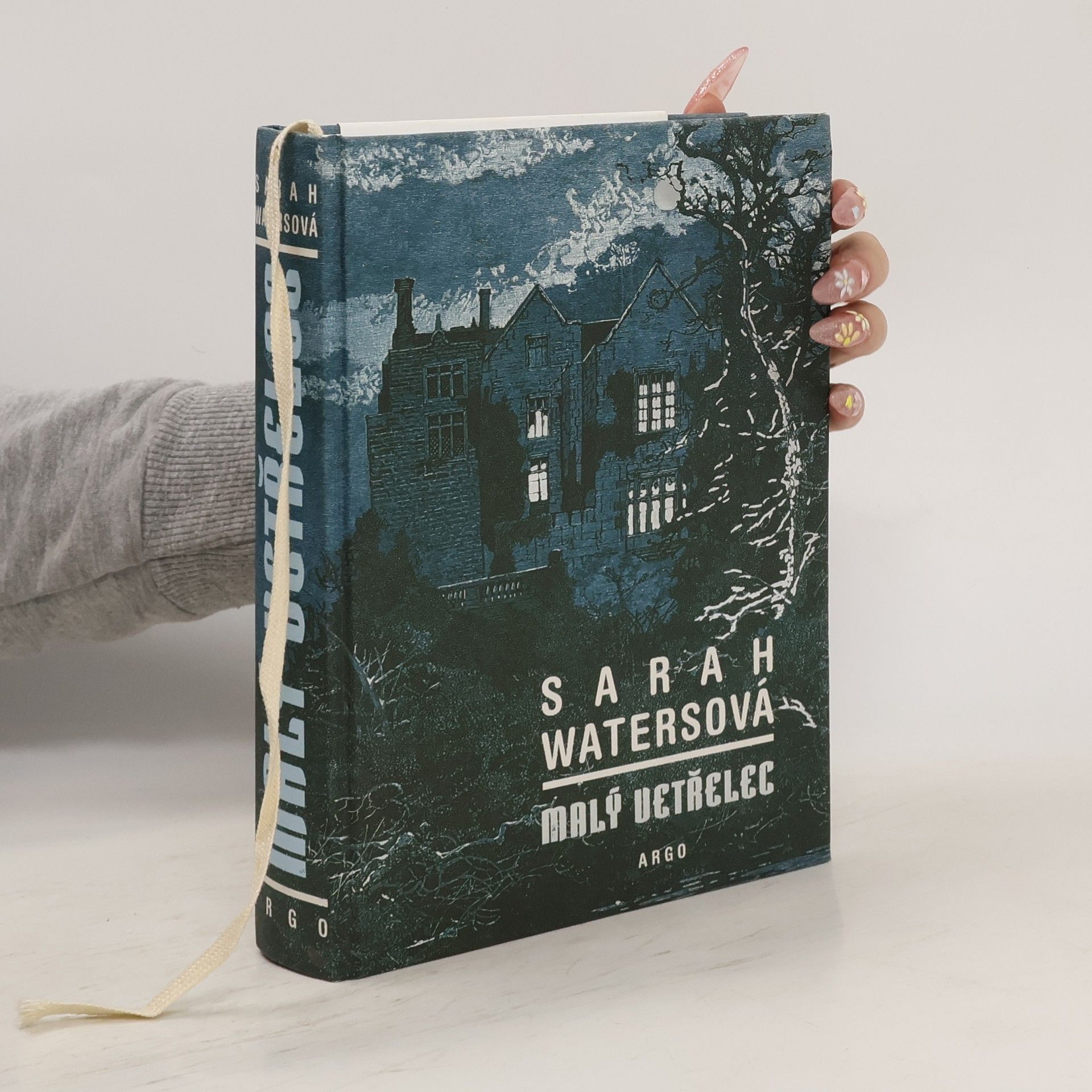 Sarah Waters Malý vetřelec