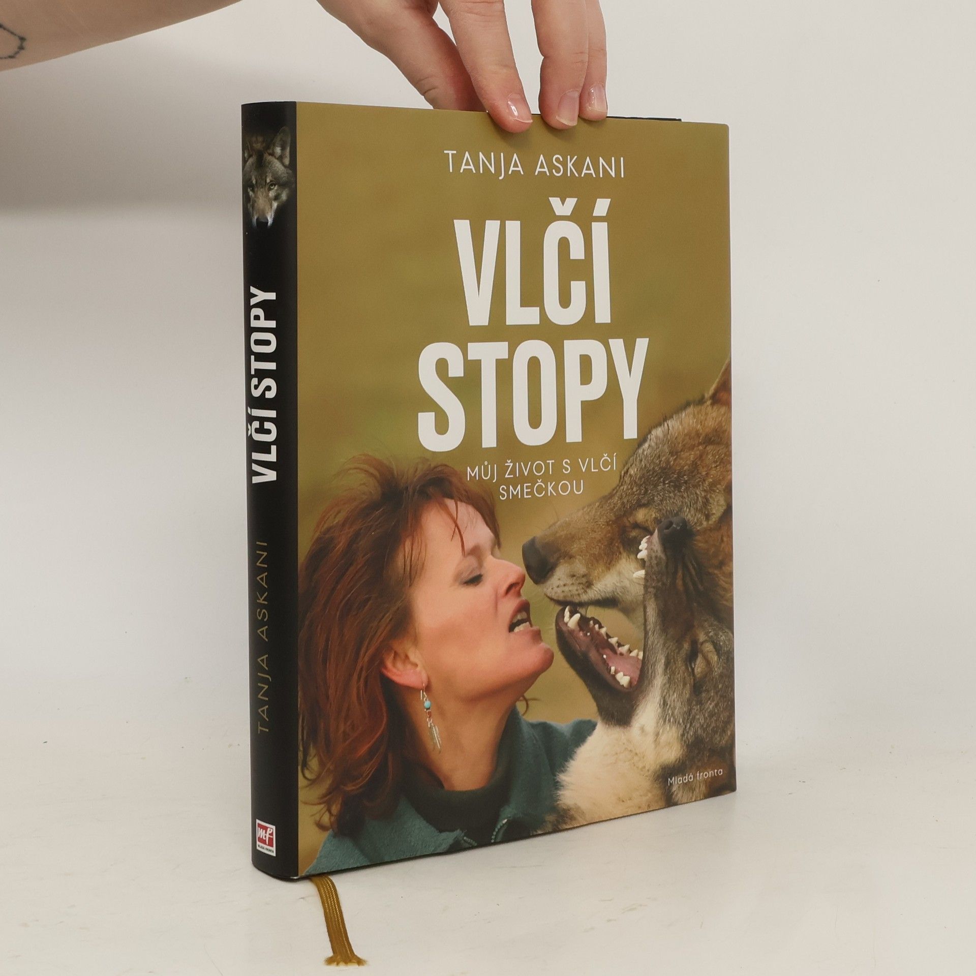 Tanja Askani Vlčí stopy: Můj život s vlčí smečkou