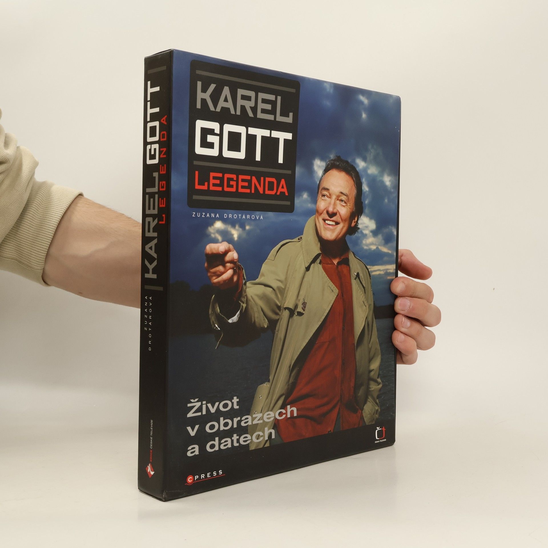 Karel Gott - legenda : život v obrazech a datech