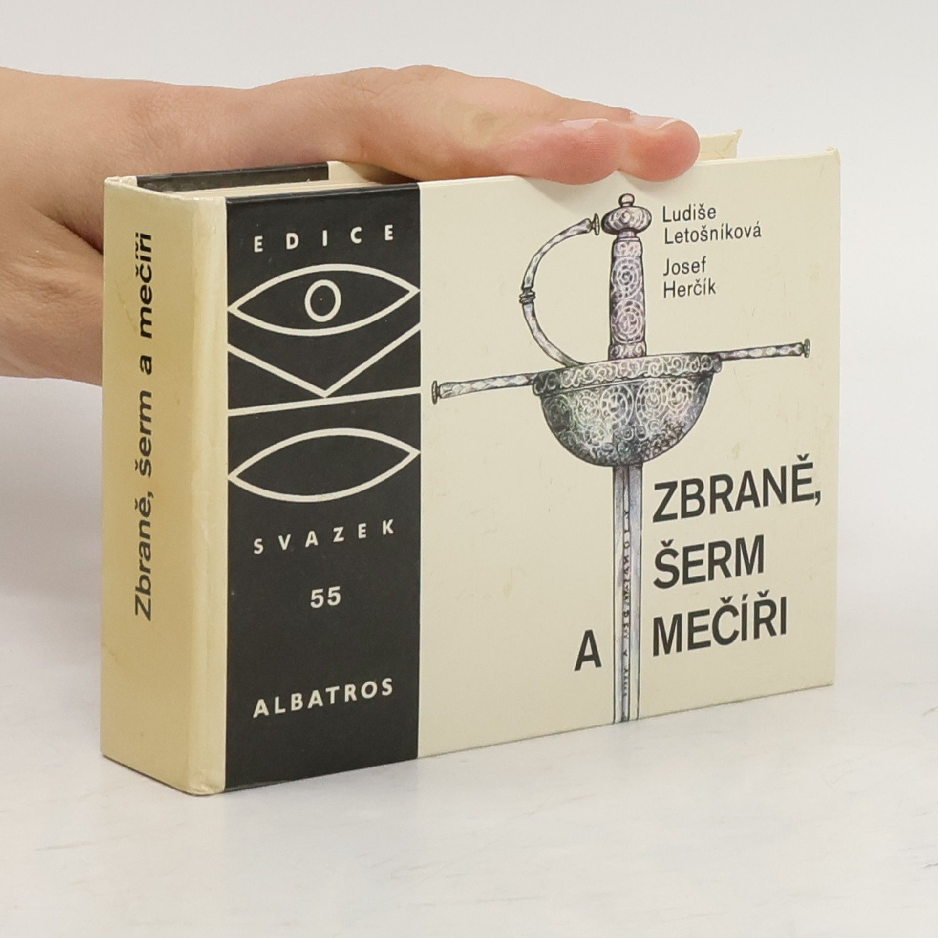Josef Herčík Zbraně, šerm a mečíři