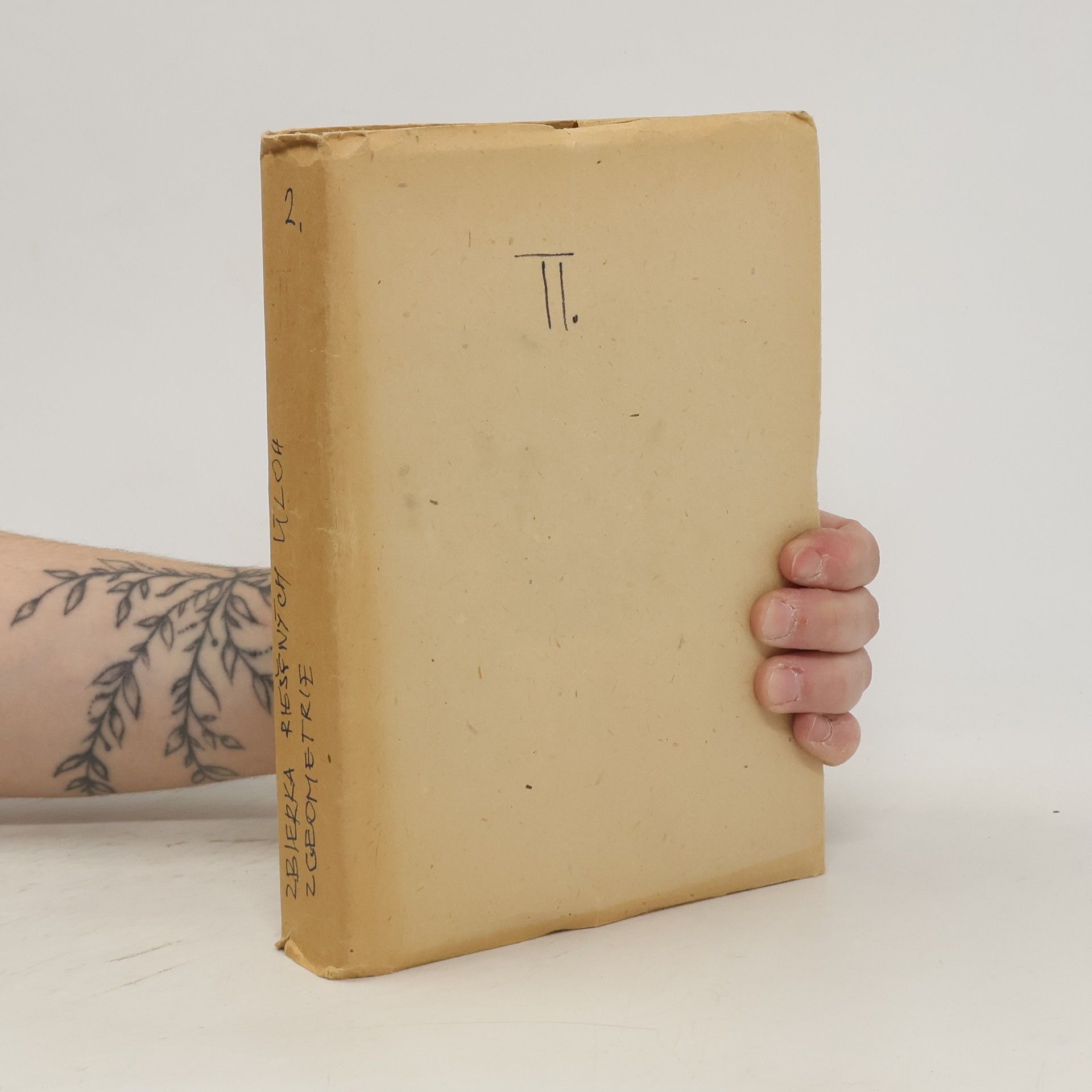 Collectif d'auteurs Zbierka riešených úloh z geometrie II.