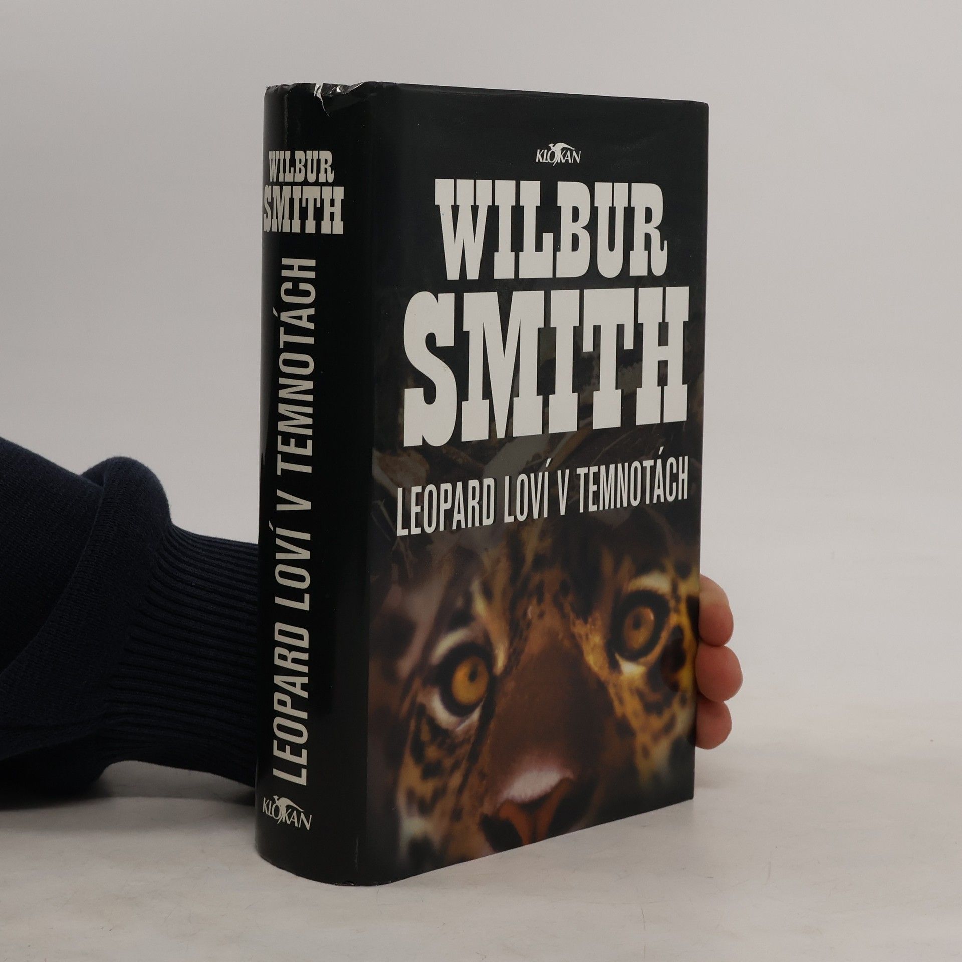 Wilbur A. Smith Leopard loví v temnotách