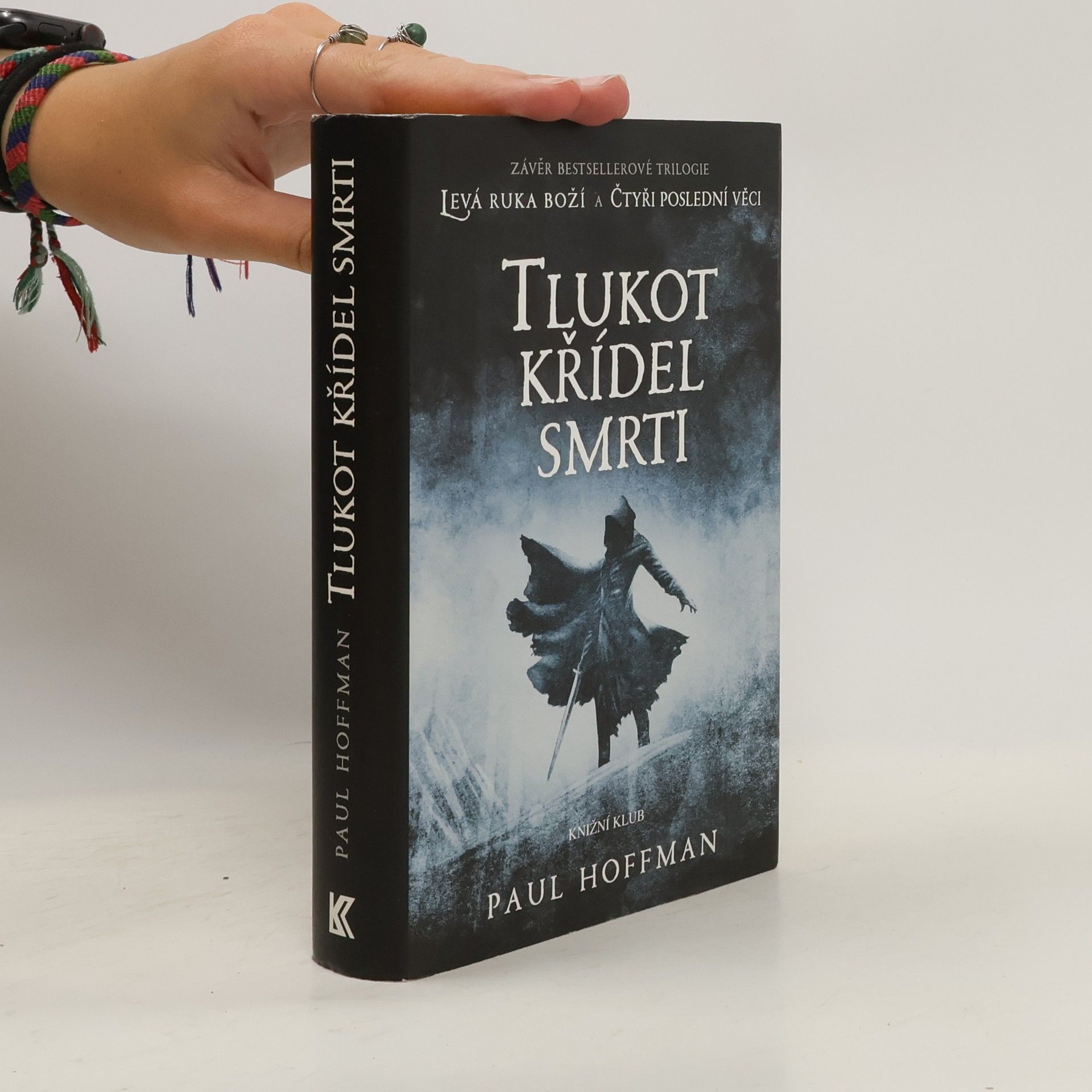 Paul Hoffman Tlukot křídel smrti