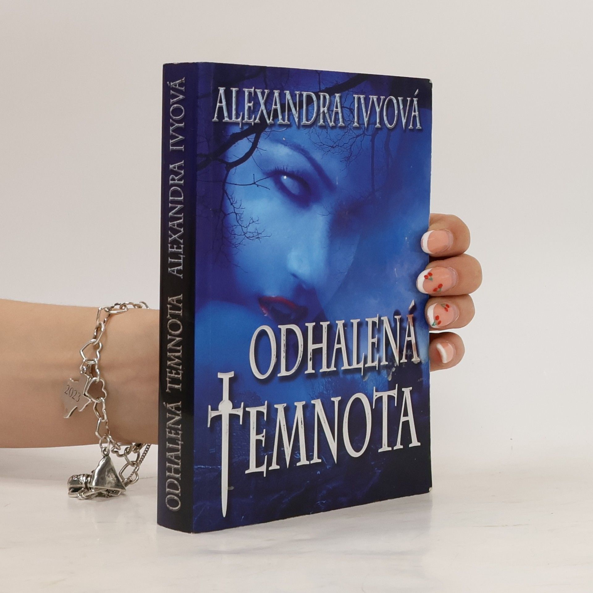 Debbie Raleigh Odhalená temnota