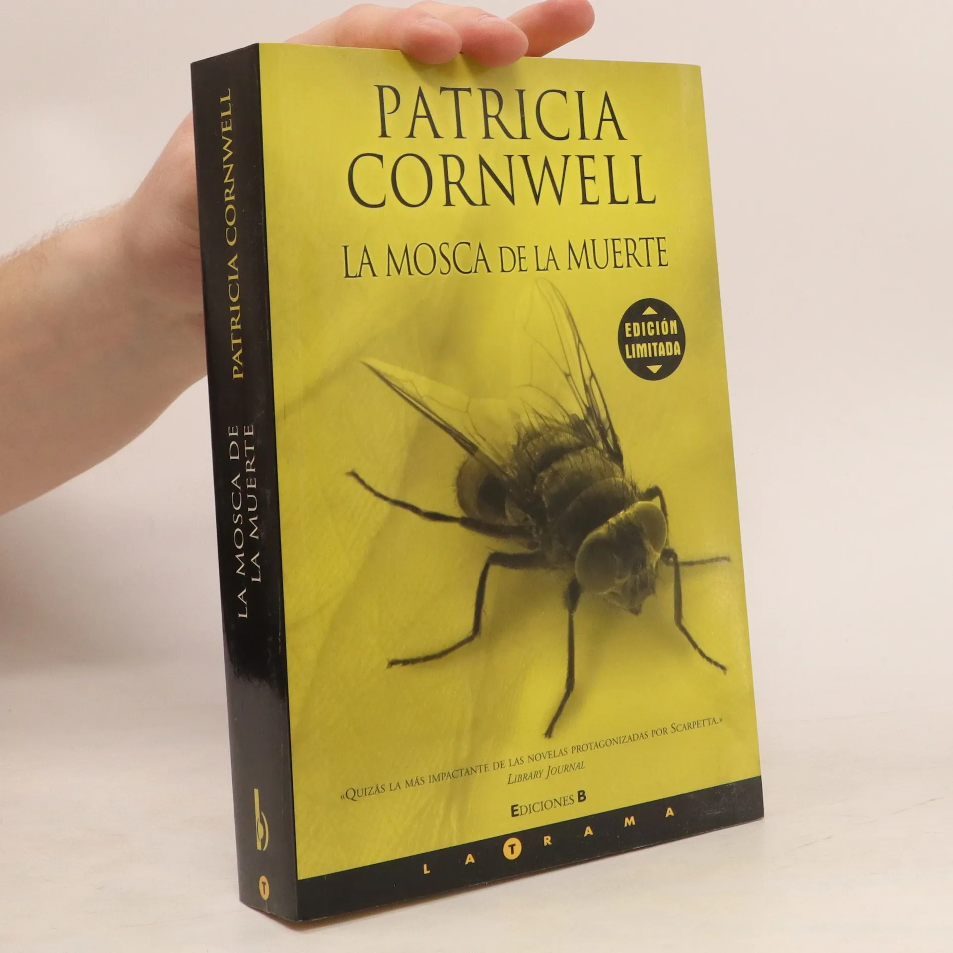 La Mosca De La Muerte | Book | Paperback | Patricia Daniels Cornwell | ES