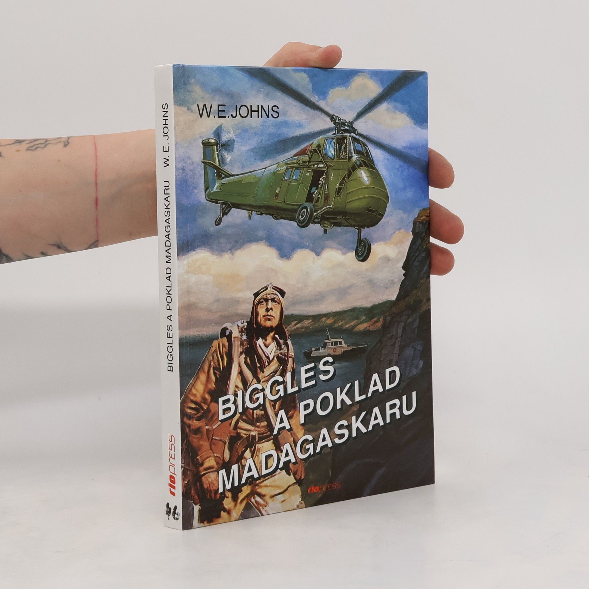 William Earl Johns Biggles a poklad Madagaskaru