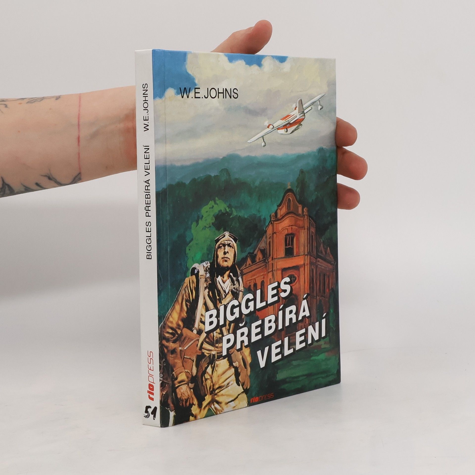 William Earl Johns Biggles přebírá velení