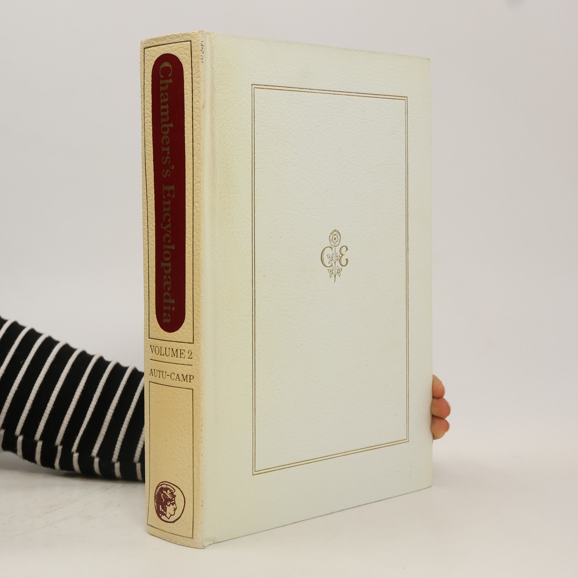 kolektiv Chamber's Encyclopaedia Volume II