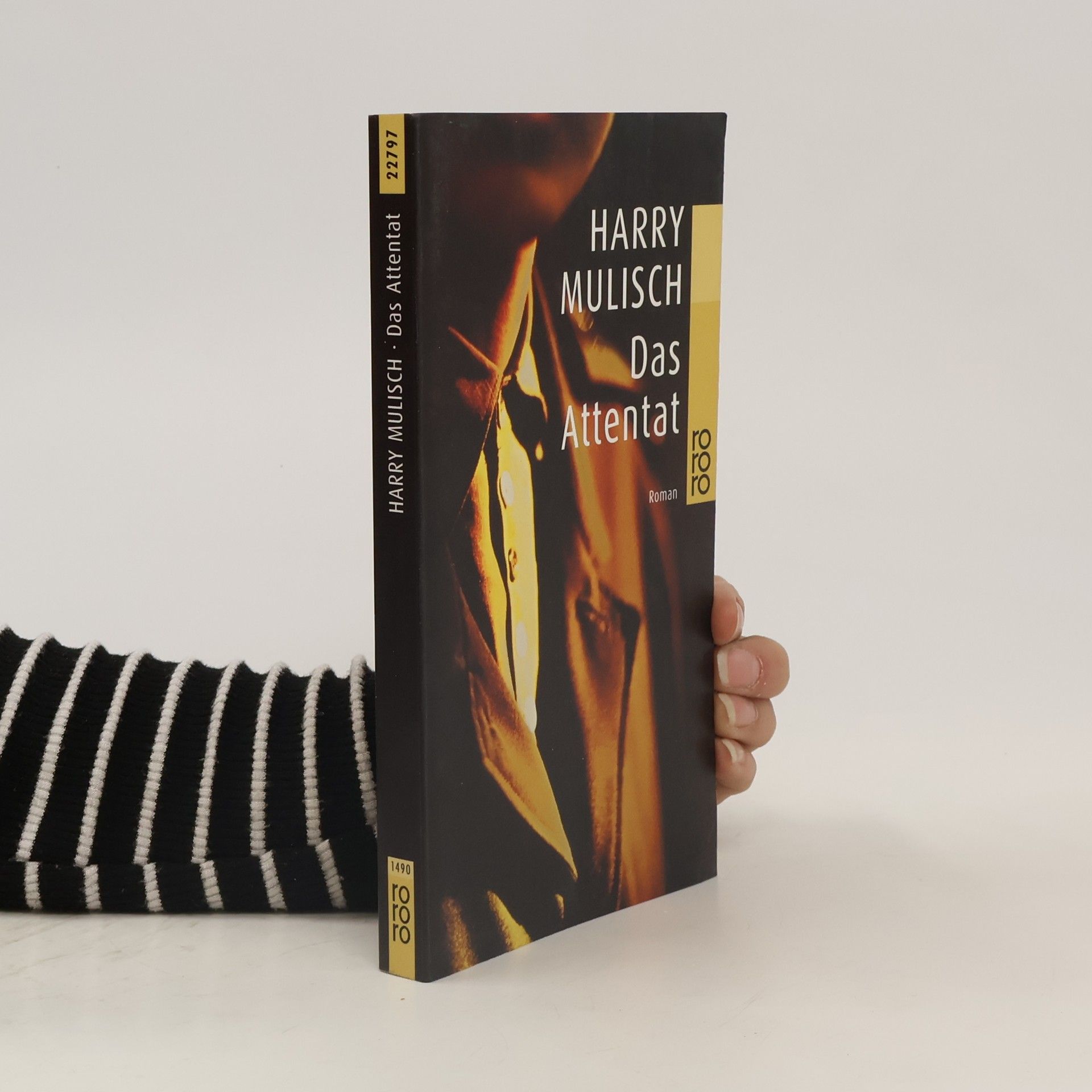 Harry Mulisch Das Attentat