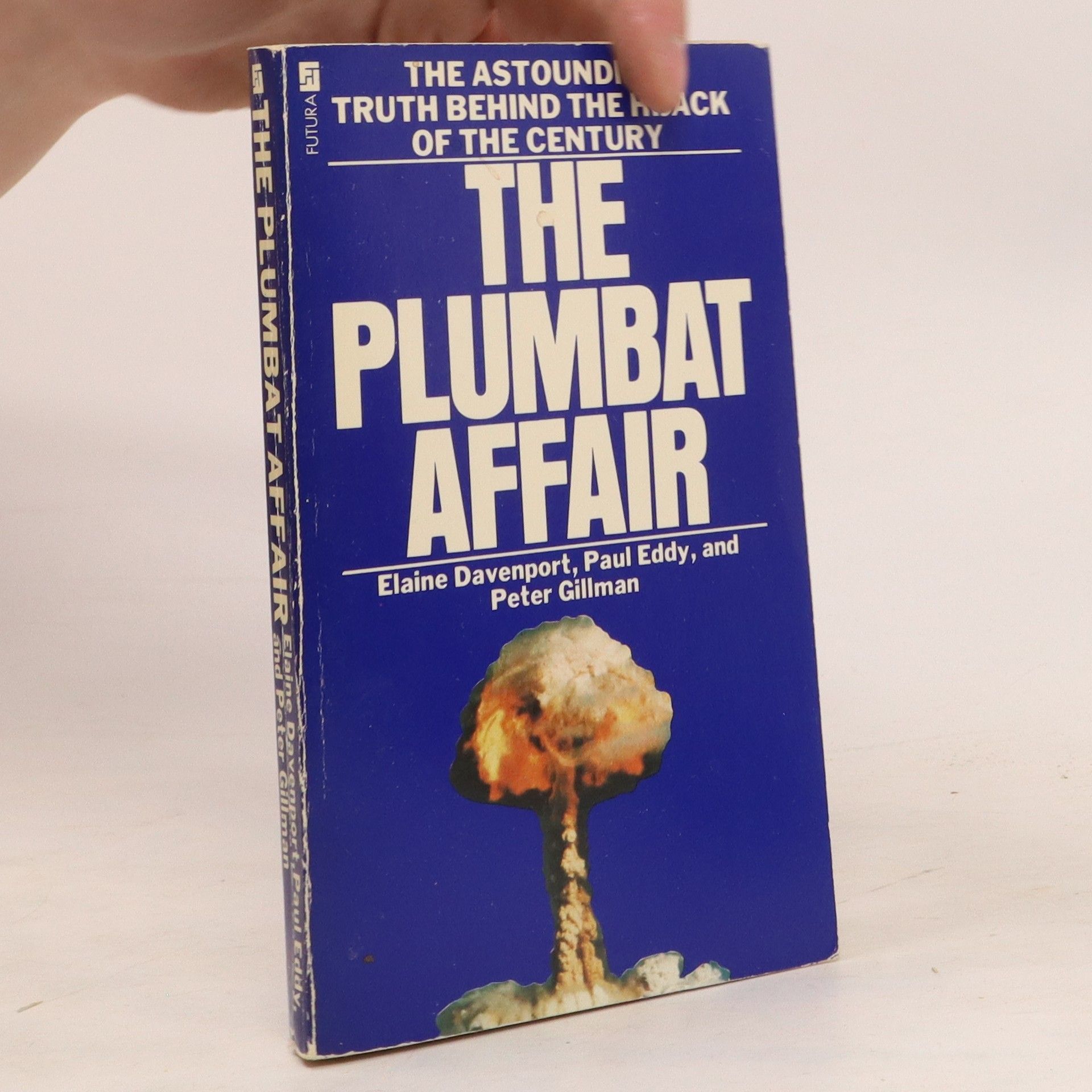 Elaine Davenport The Plumbat Affair