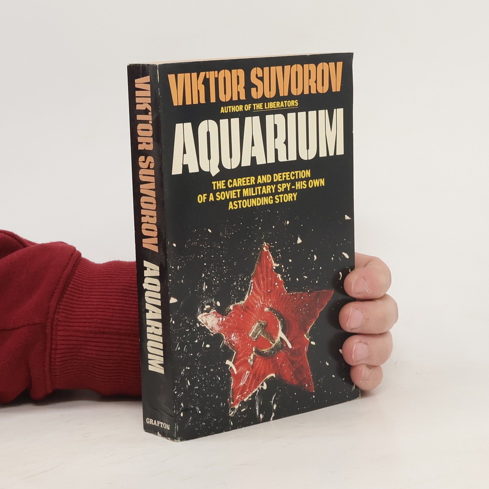 Viktor Andrejevič Suvorov Aquarium