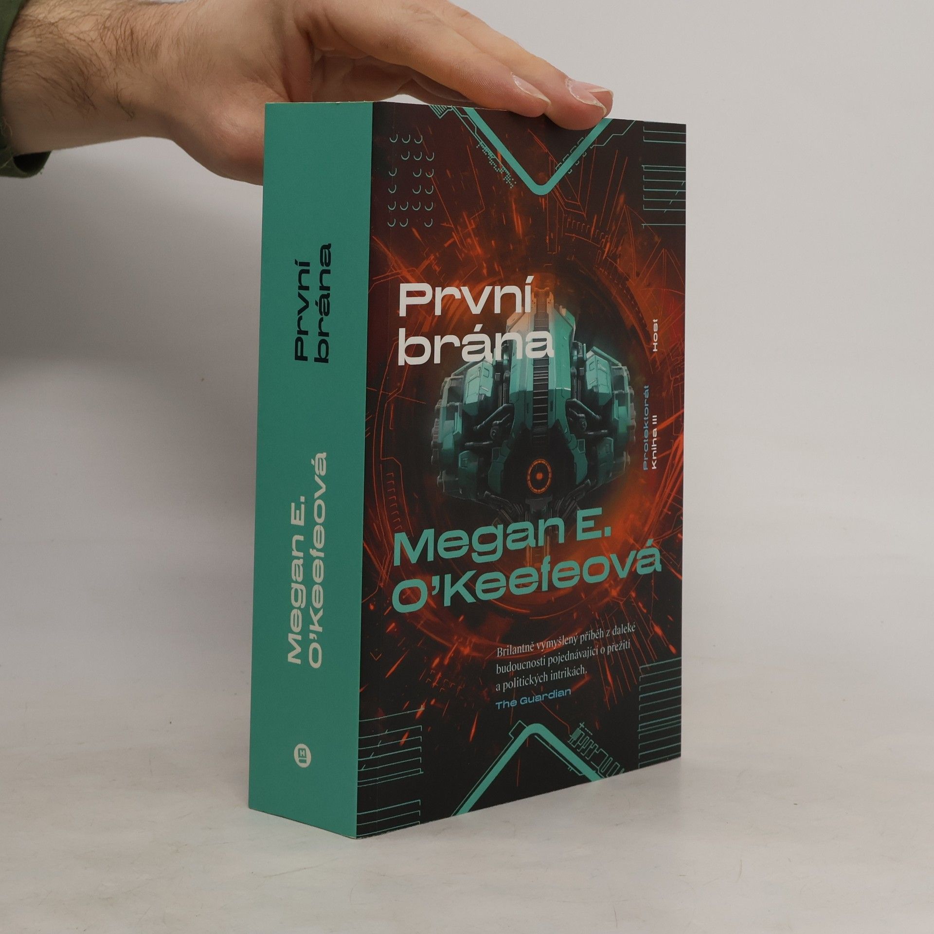 Aleš Drobek Protektorát. Kniha III, První brána