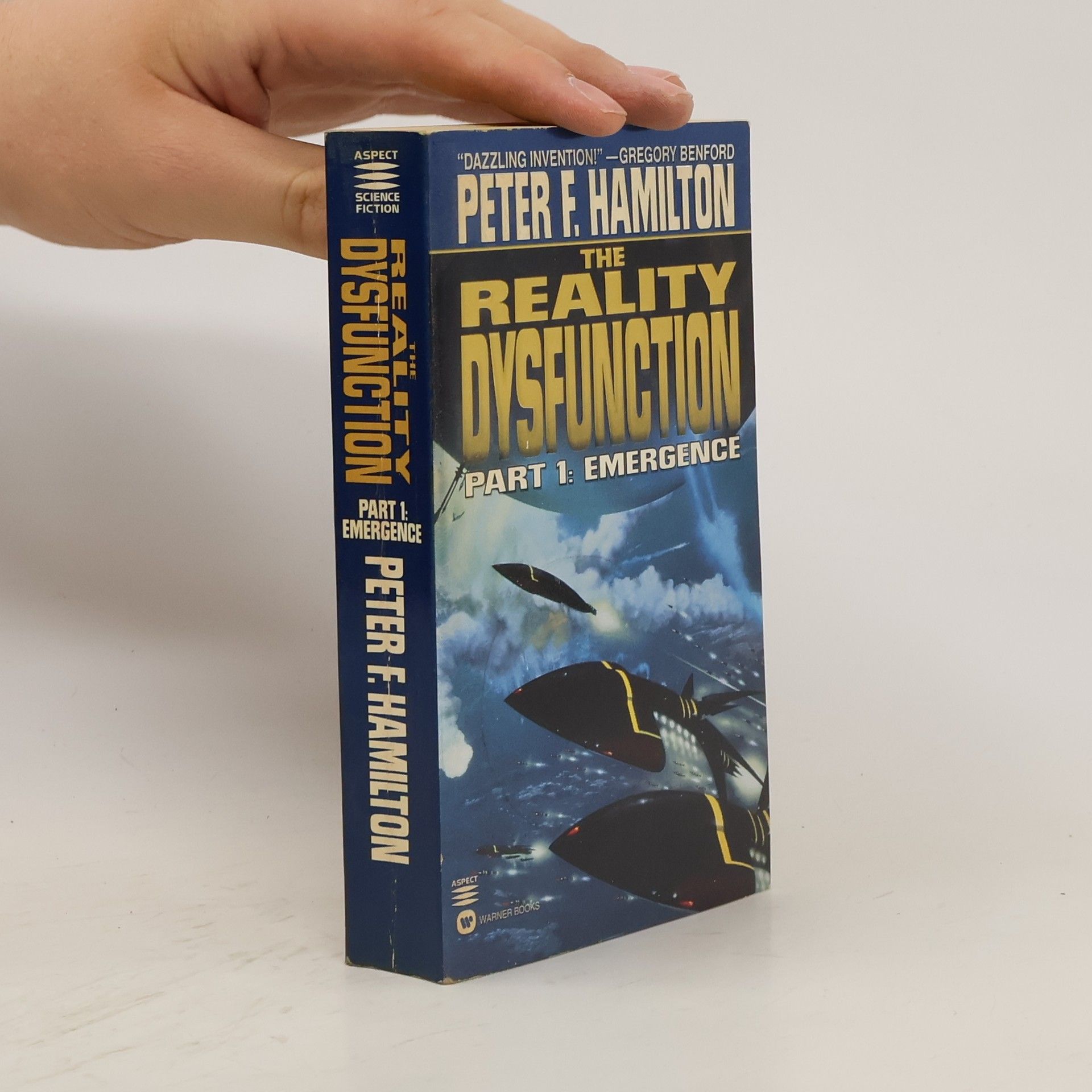 Peter F. Hamilton Emergence. The Reality Dysfunction 1