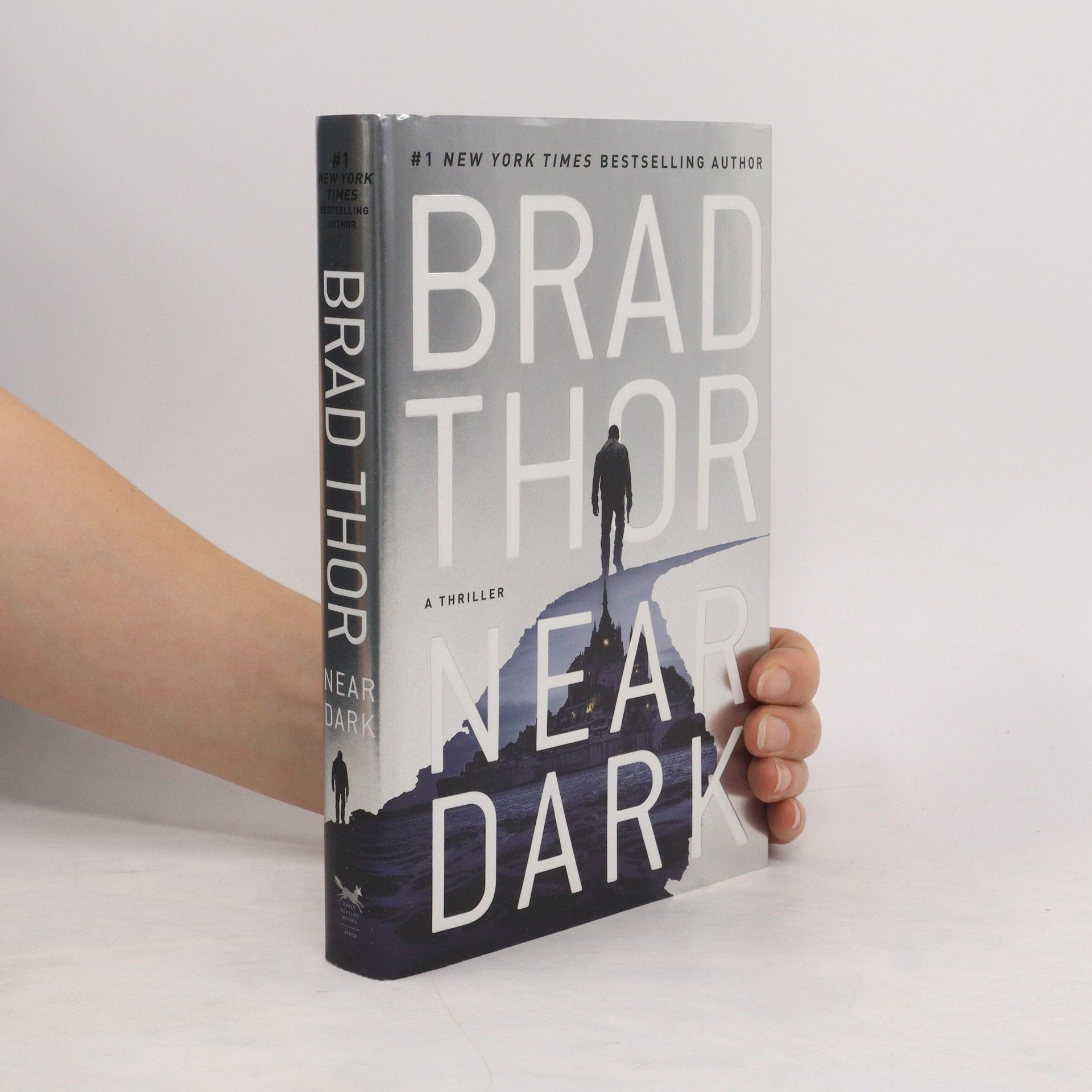 Brad Thor Near Dark