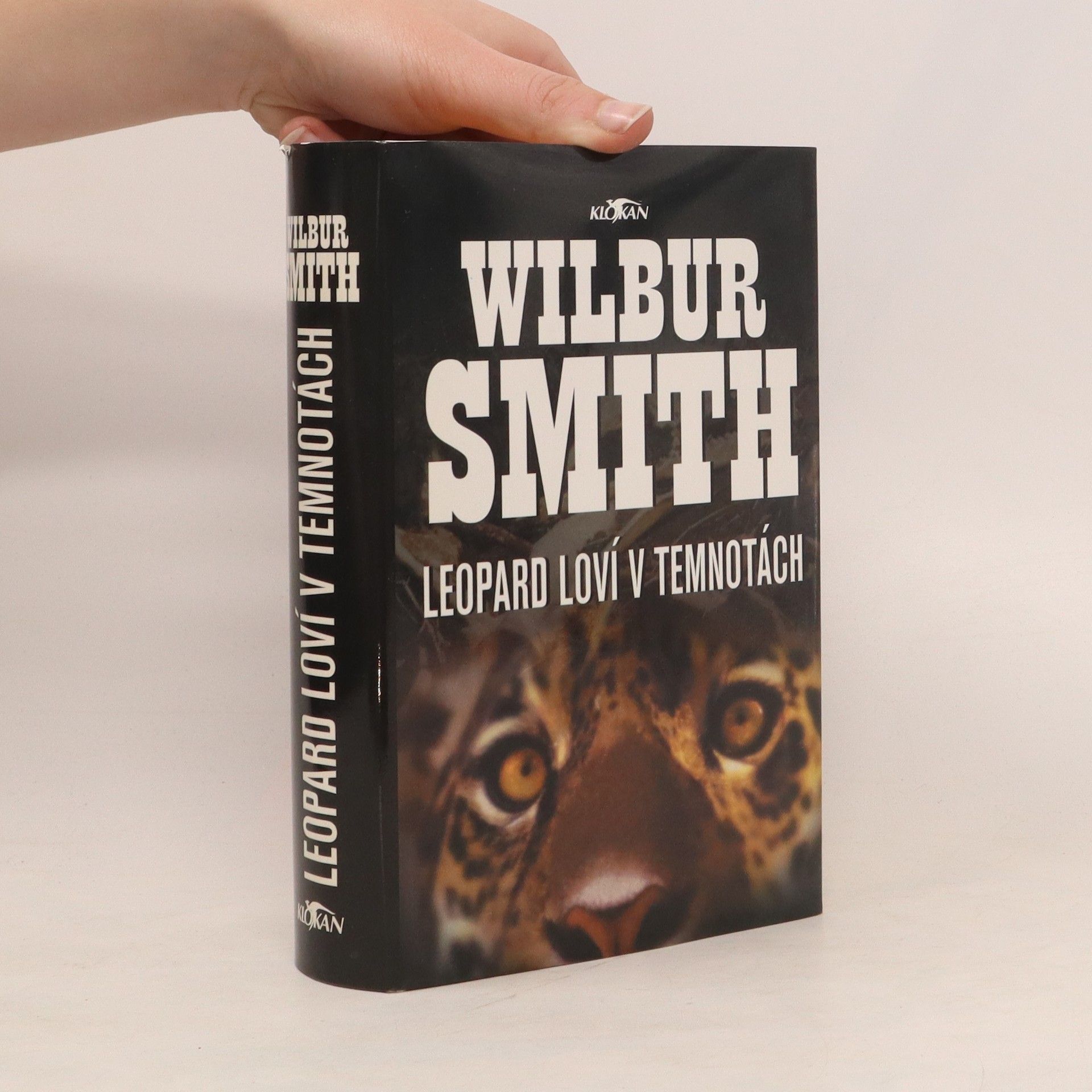 Wilbur A. Smith Leopard loví v temnotách