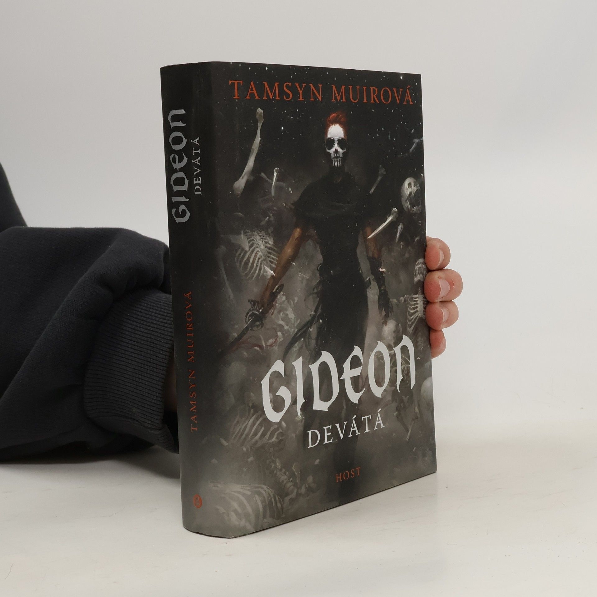 Tamsyn Muir Gideon Devátá