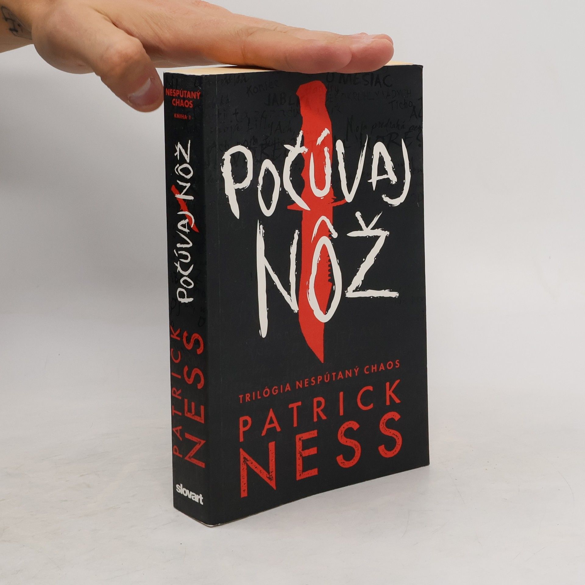 Patrick Ness Počúvaj nôž