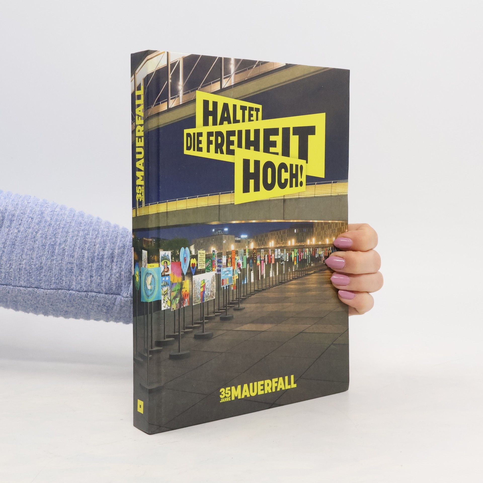 Autorenkollektiv Haltet die Freiheit Hoch