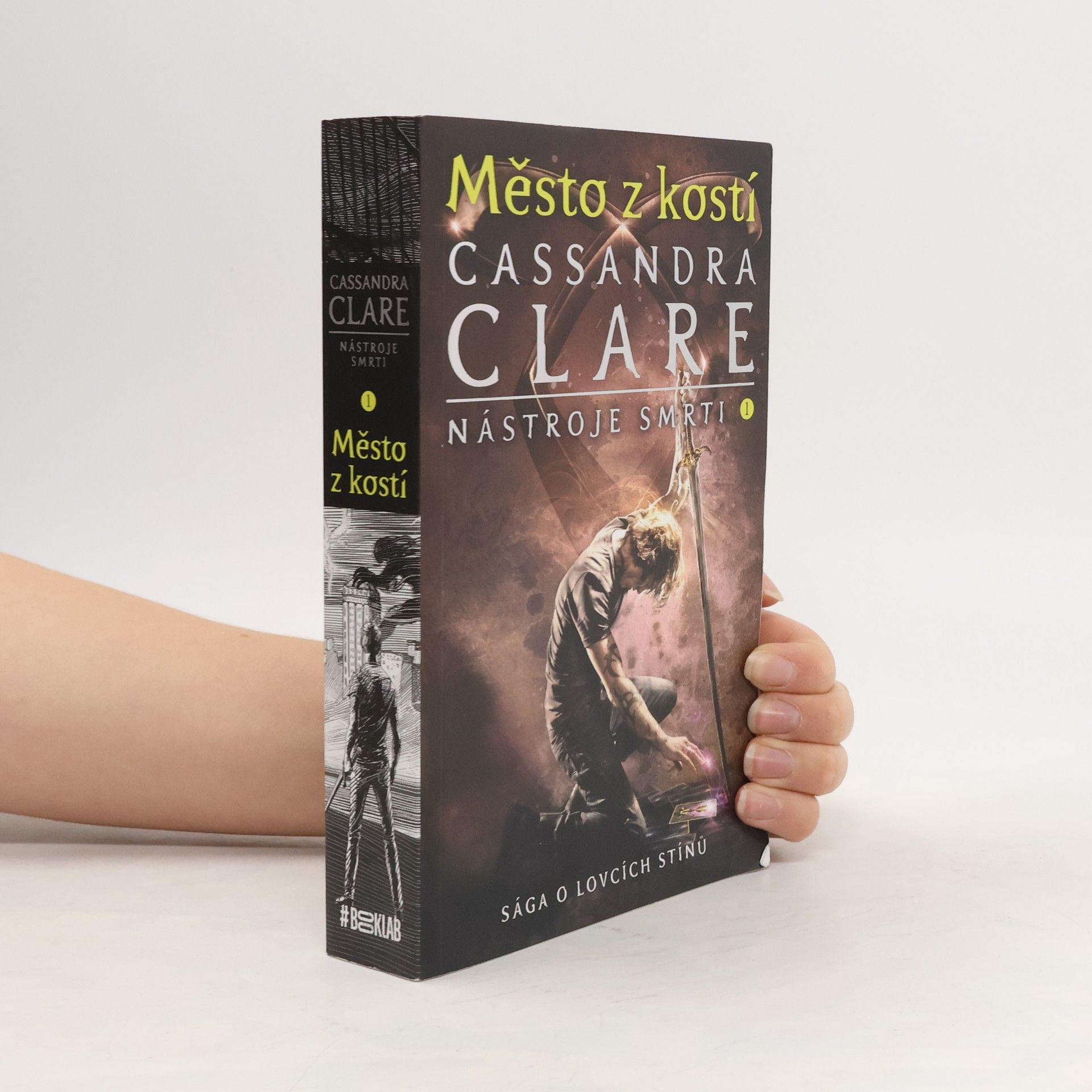 Cassandra Clare Město z kostí. Nástroje smrti 1