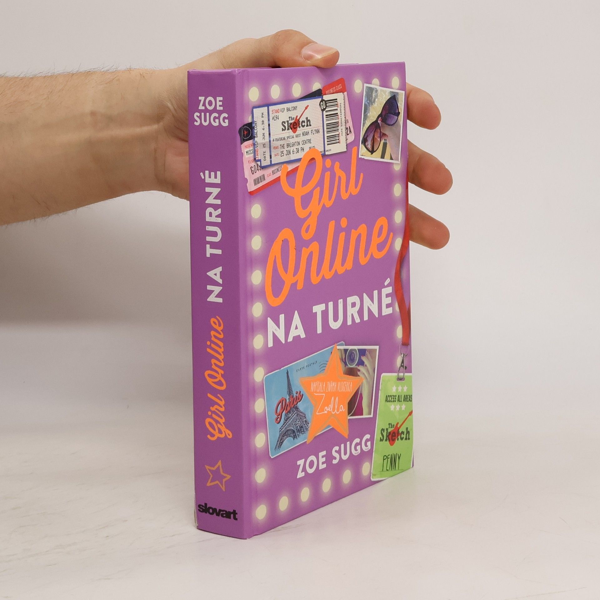 Zoe Sugg Girl Online na turné