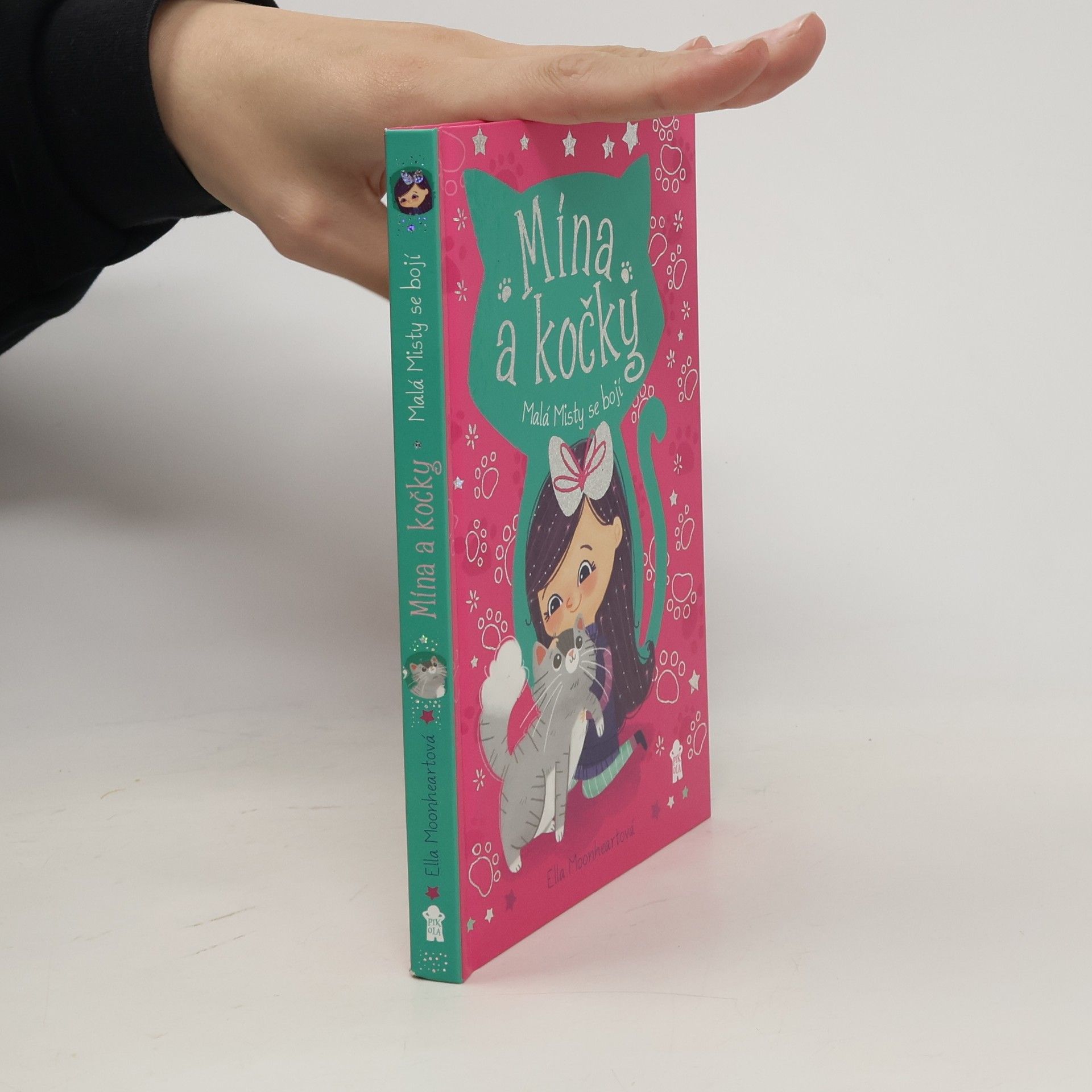 Ella Moonheart Mína a kočky. Malá Misty se bojí