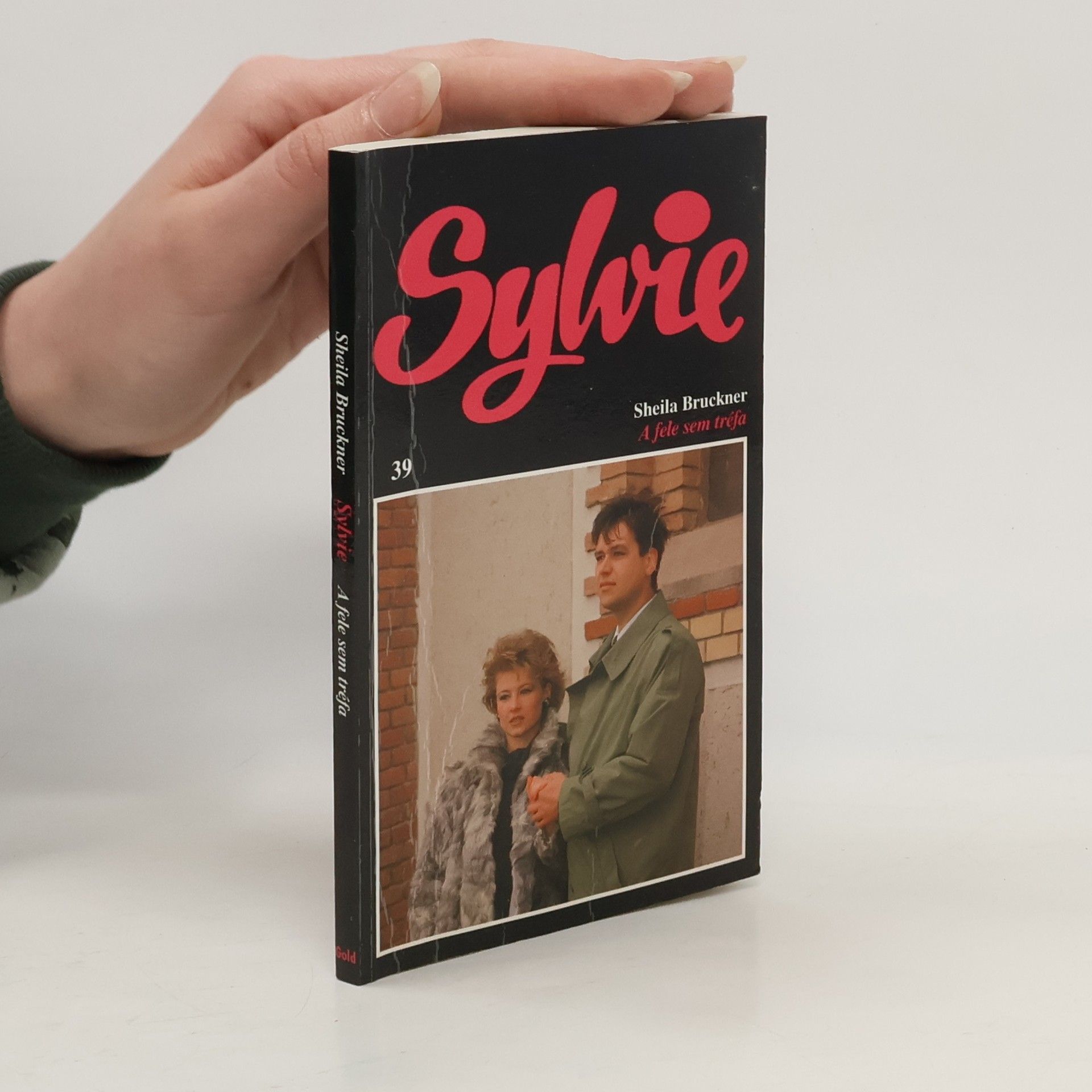 Sylvie. A fele sem tréfa