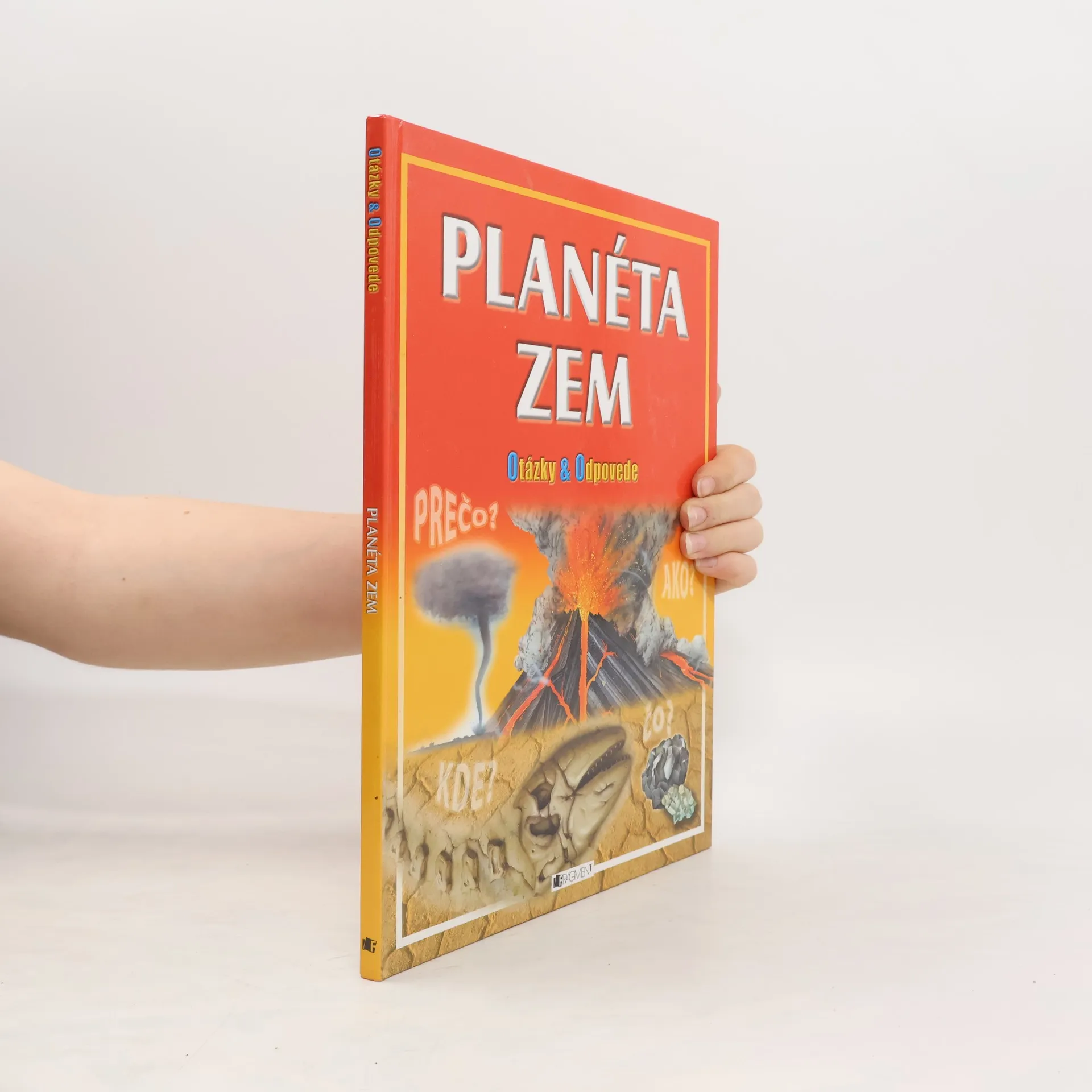 Planéta Zem | Kniha | Brian Williams | CS