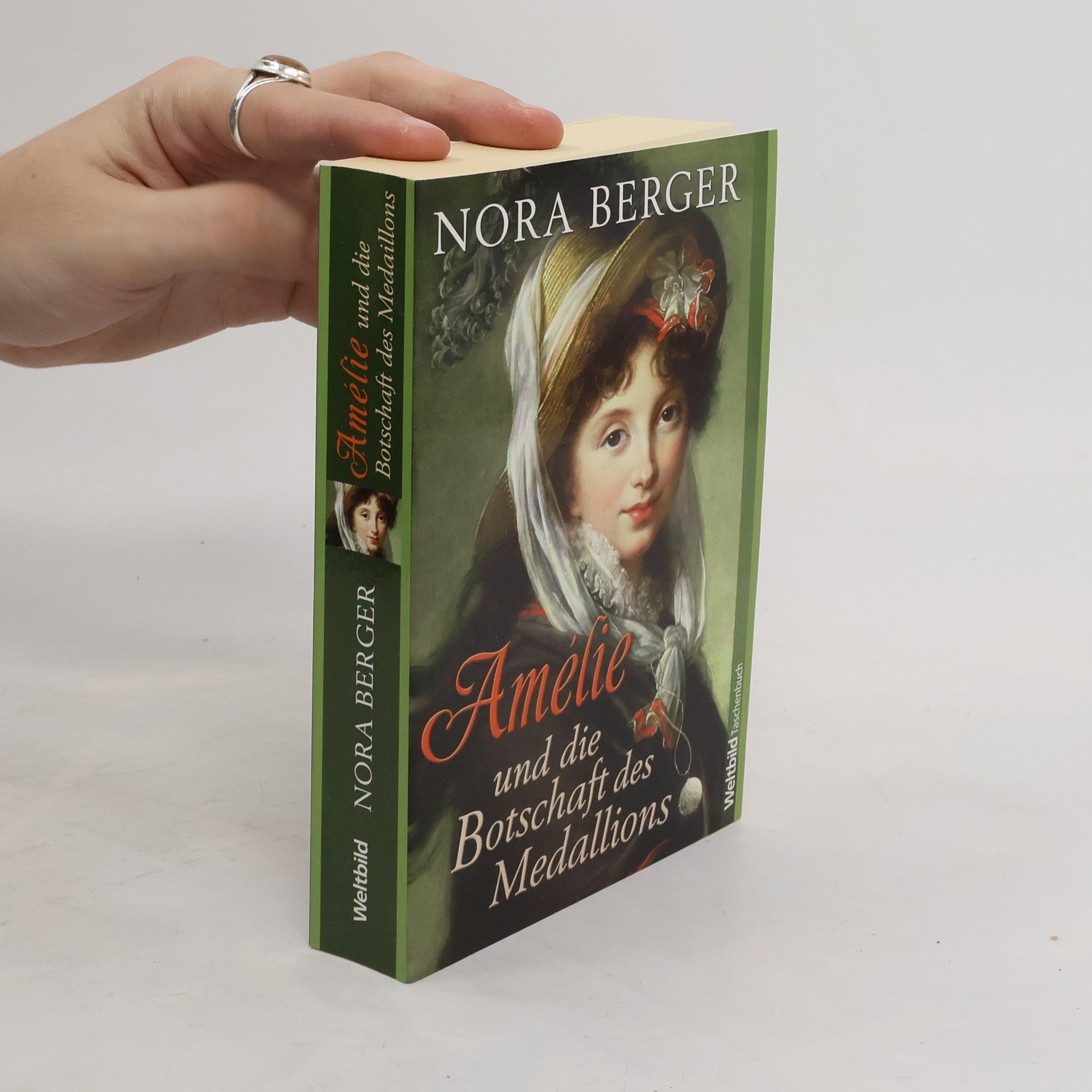 Nora Berger Amélie und die Botschaft des Medaillons