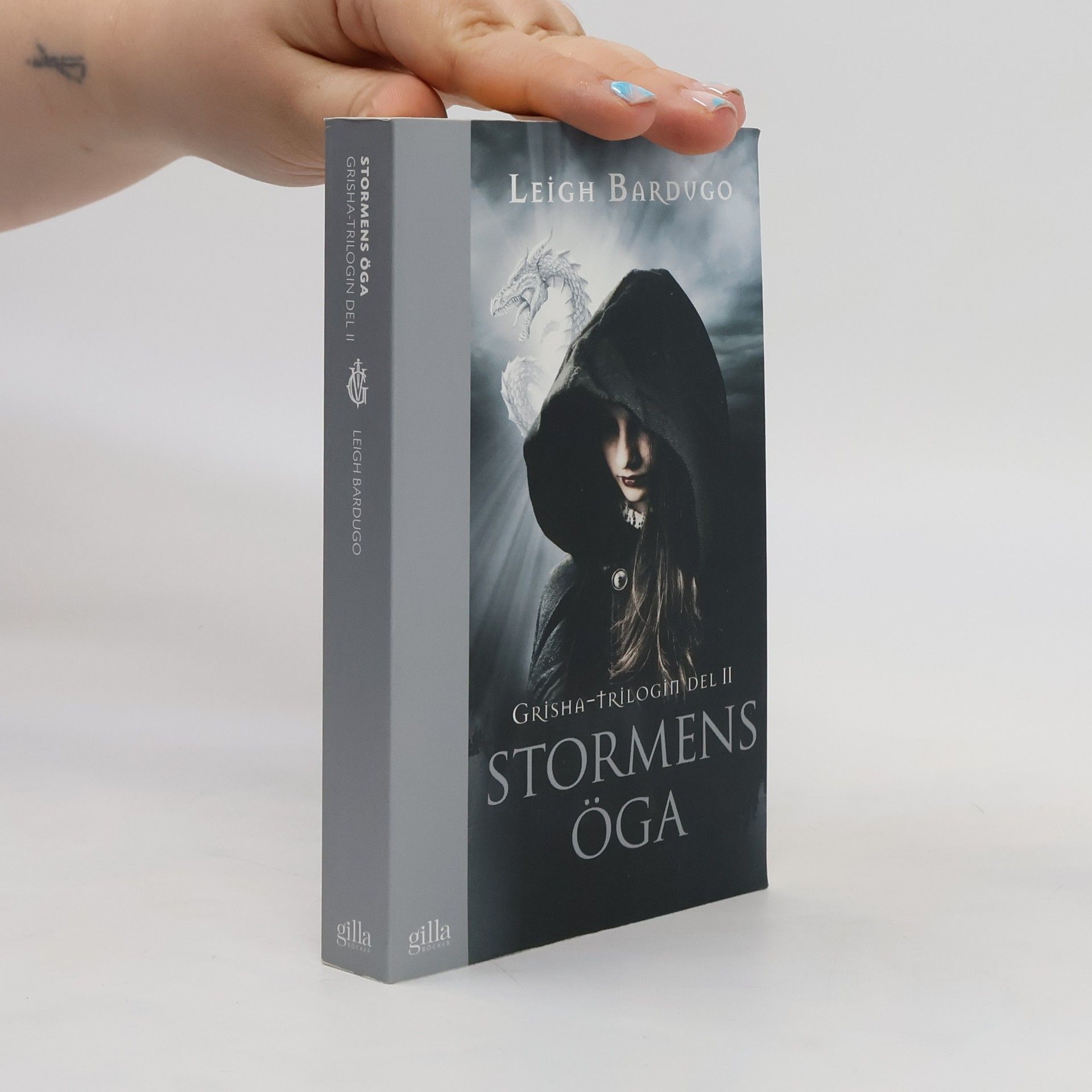 Leigh Bardugo Stormens Öga