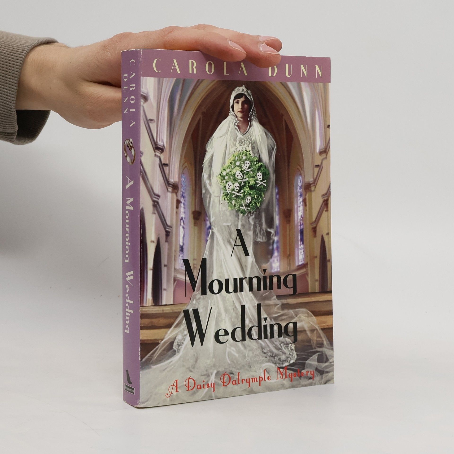 Carola Dunn A Mourning Wedding