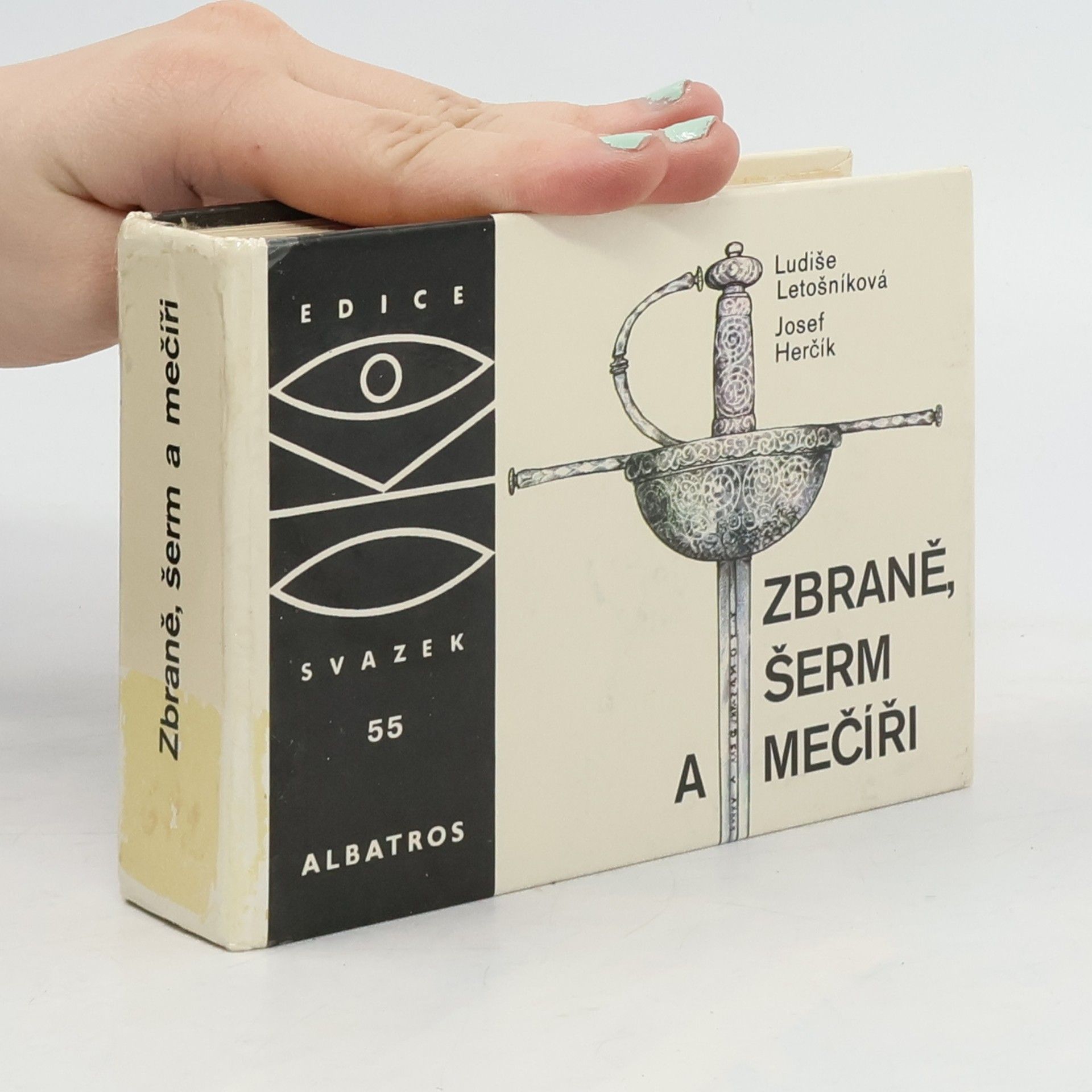 Josef Herčík Zbraně, šerm a mečíři