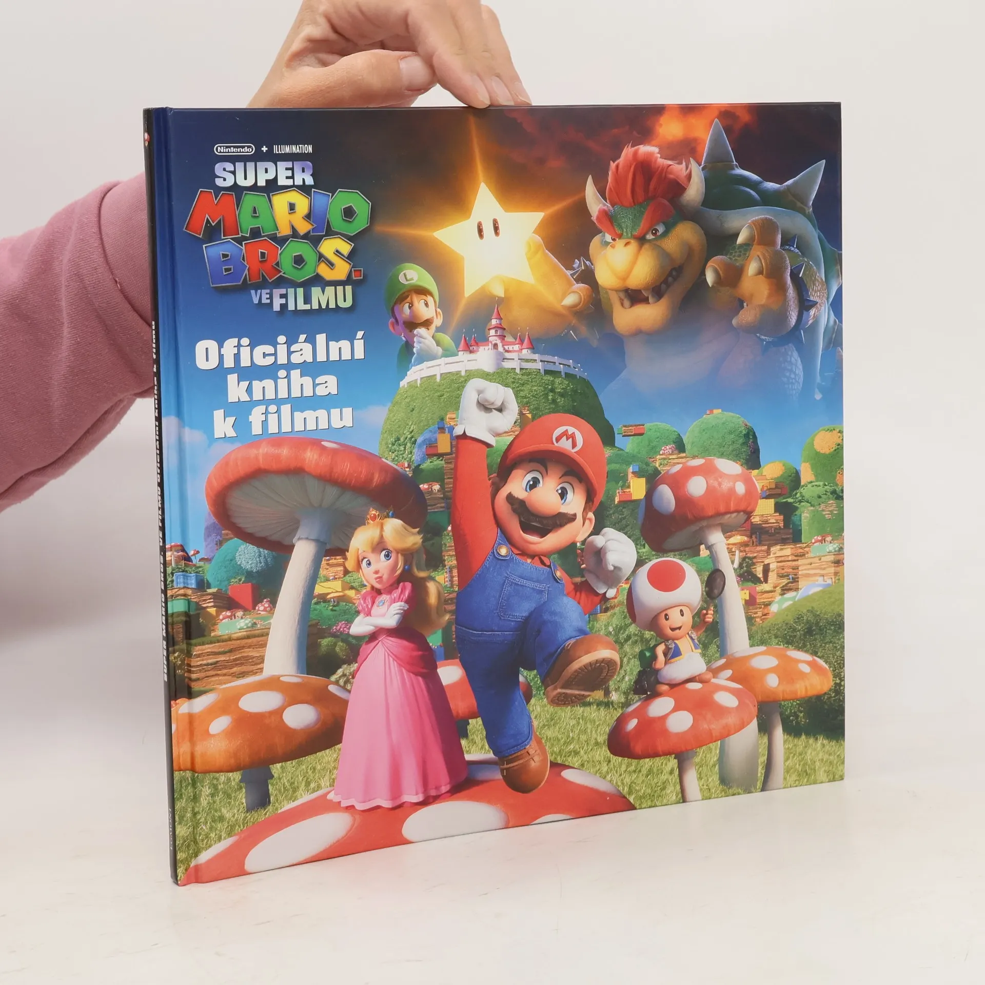 Super Mario Bros - ve filmu : oficiální kniha k filmu | Book | Hardcover | Michael Moccio | CS