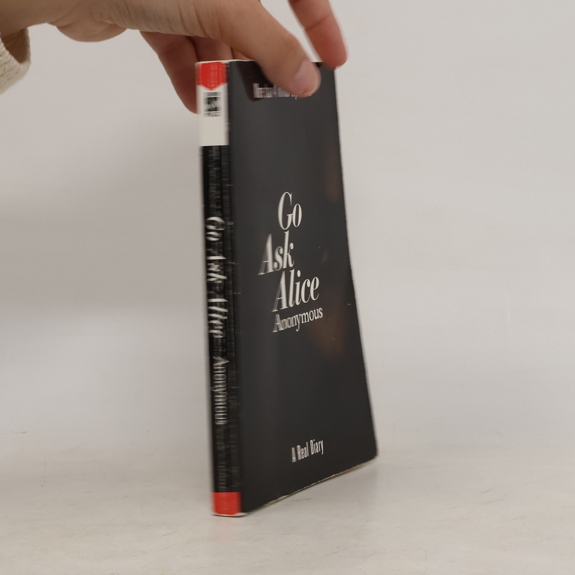 kolektiv Go Ask Alice