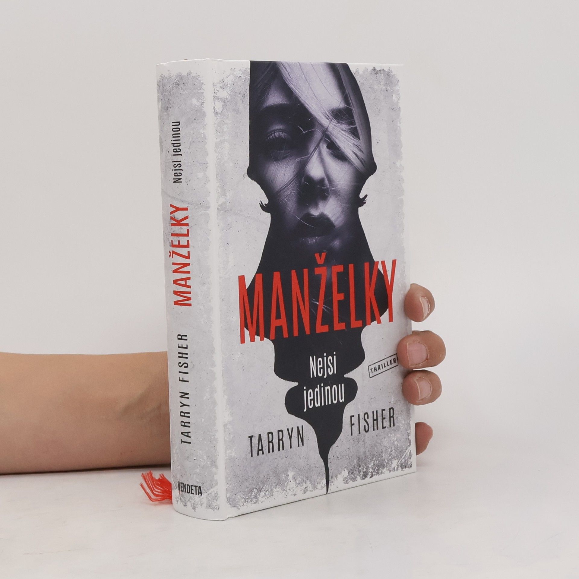 Tarryn Fisher Manželky