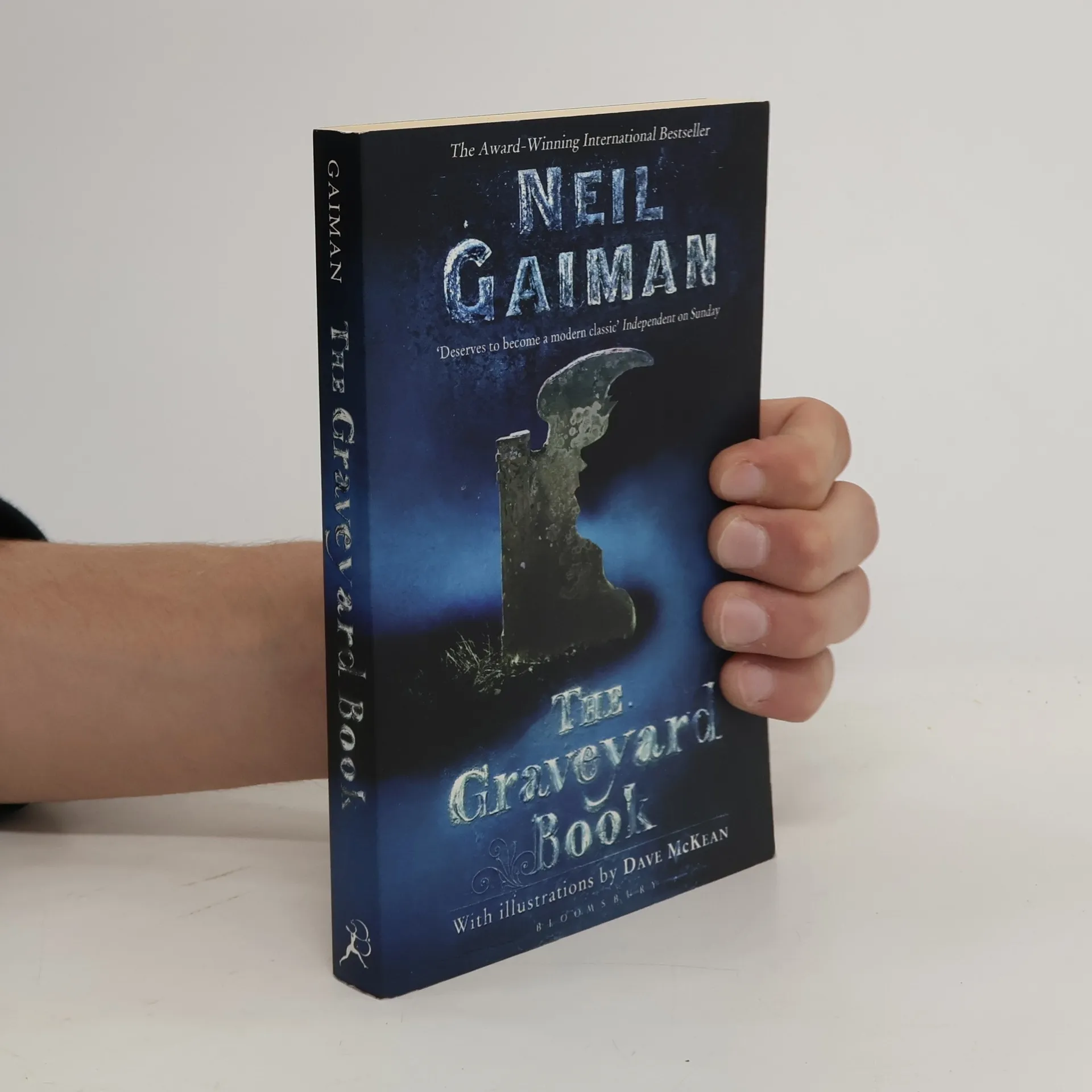 The Graveyard Book | Book | Neil Gaiman | EN