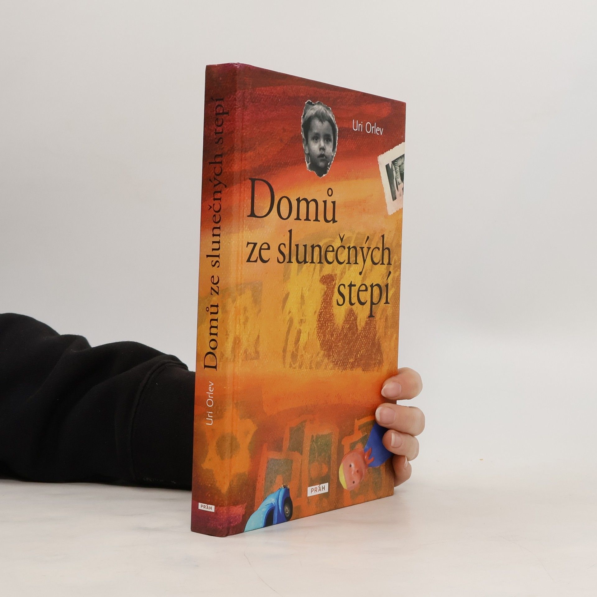 Uri Orlev Domů ze slunečných stepí