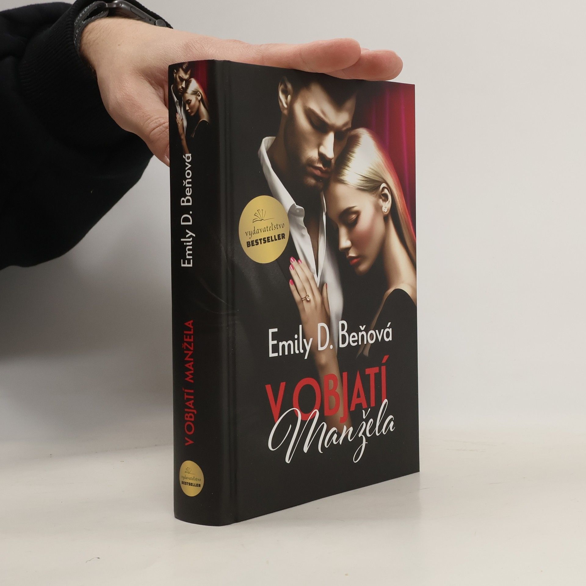 Emília Dalekorejová Beňová V objatí manžela