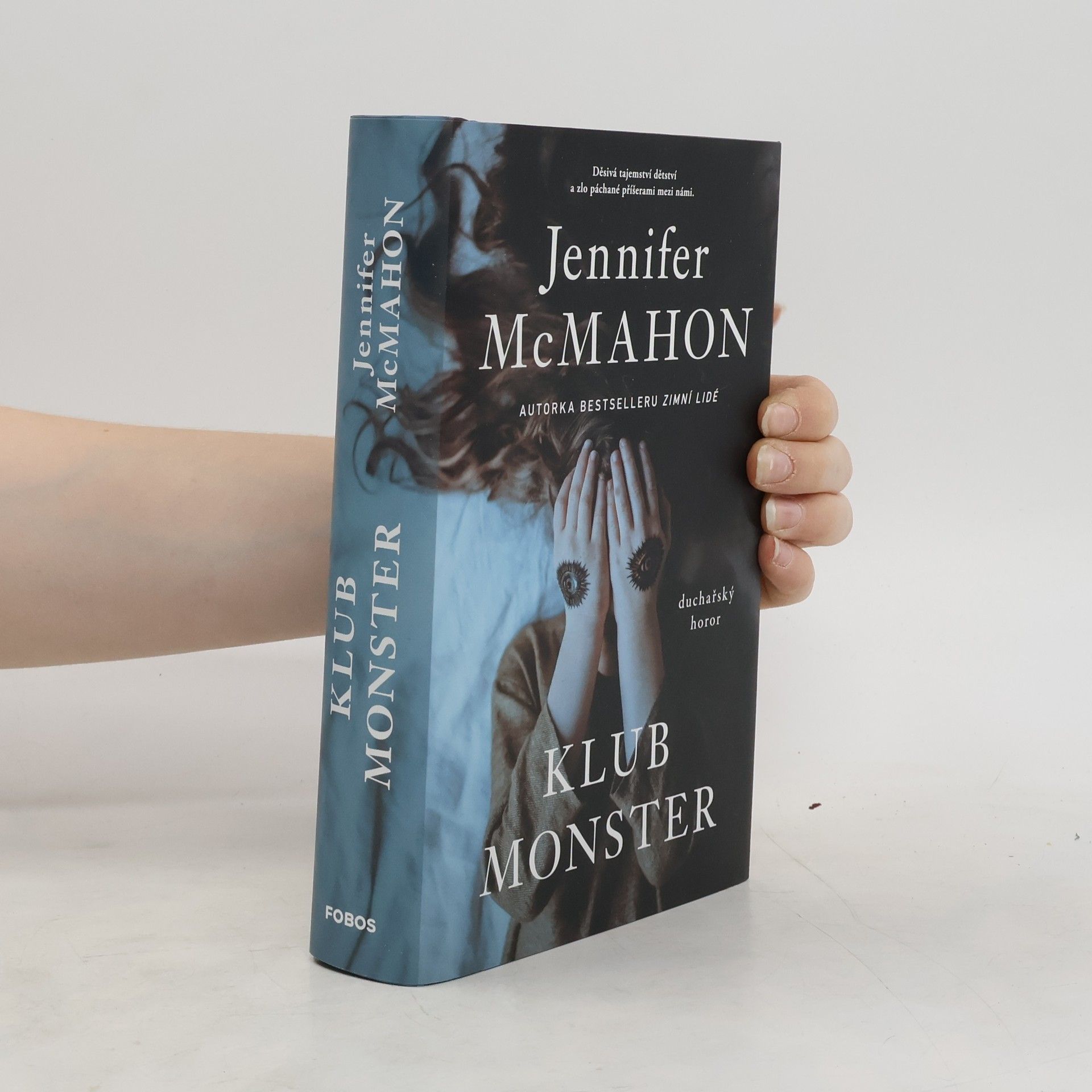 Jennifer McMahon Klub monster
