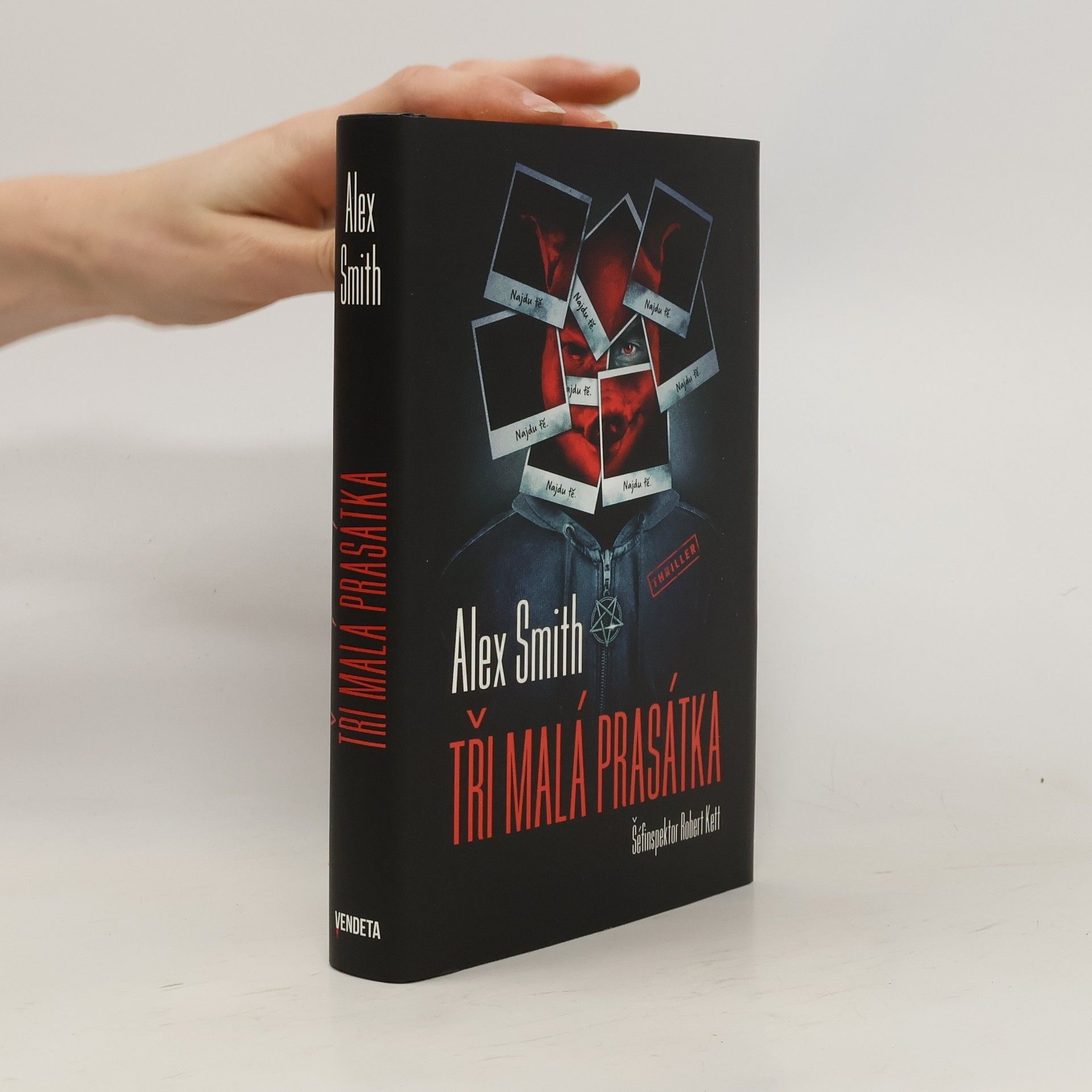 Alexander Gordon Smith Tři malá prasátka