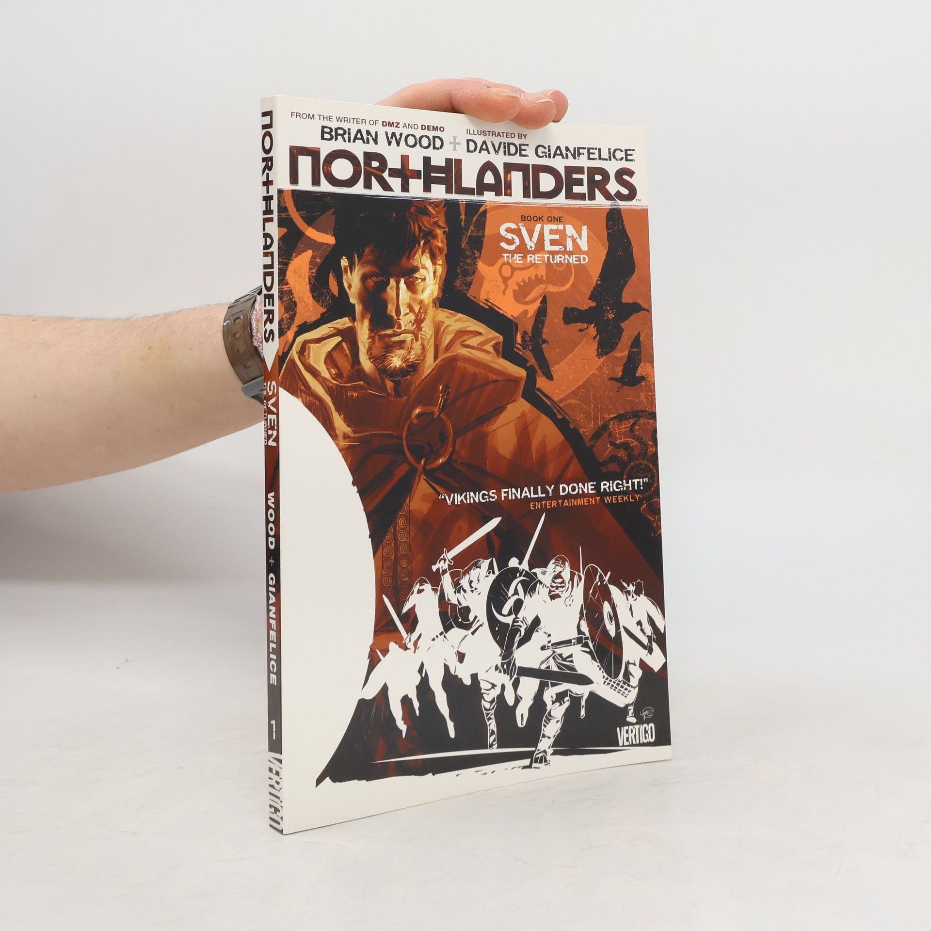 Brian Wood Sven the Returned, Northlanders - Book one