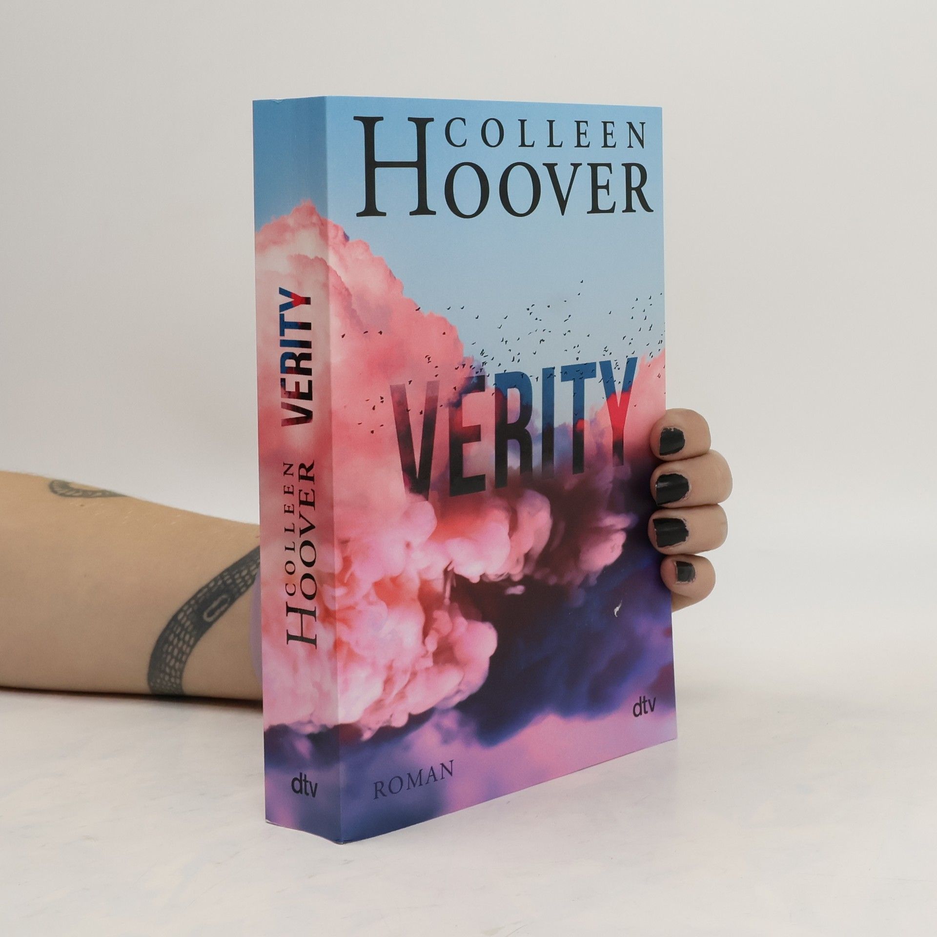 Colleen Hoover Verity