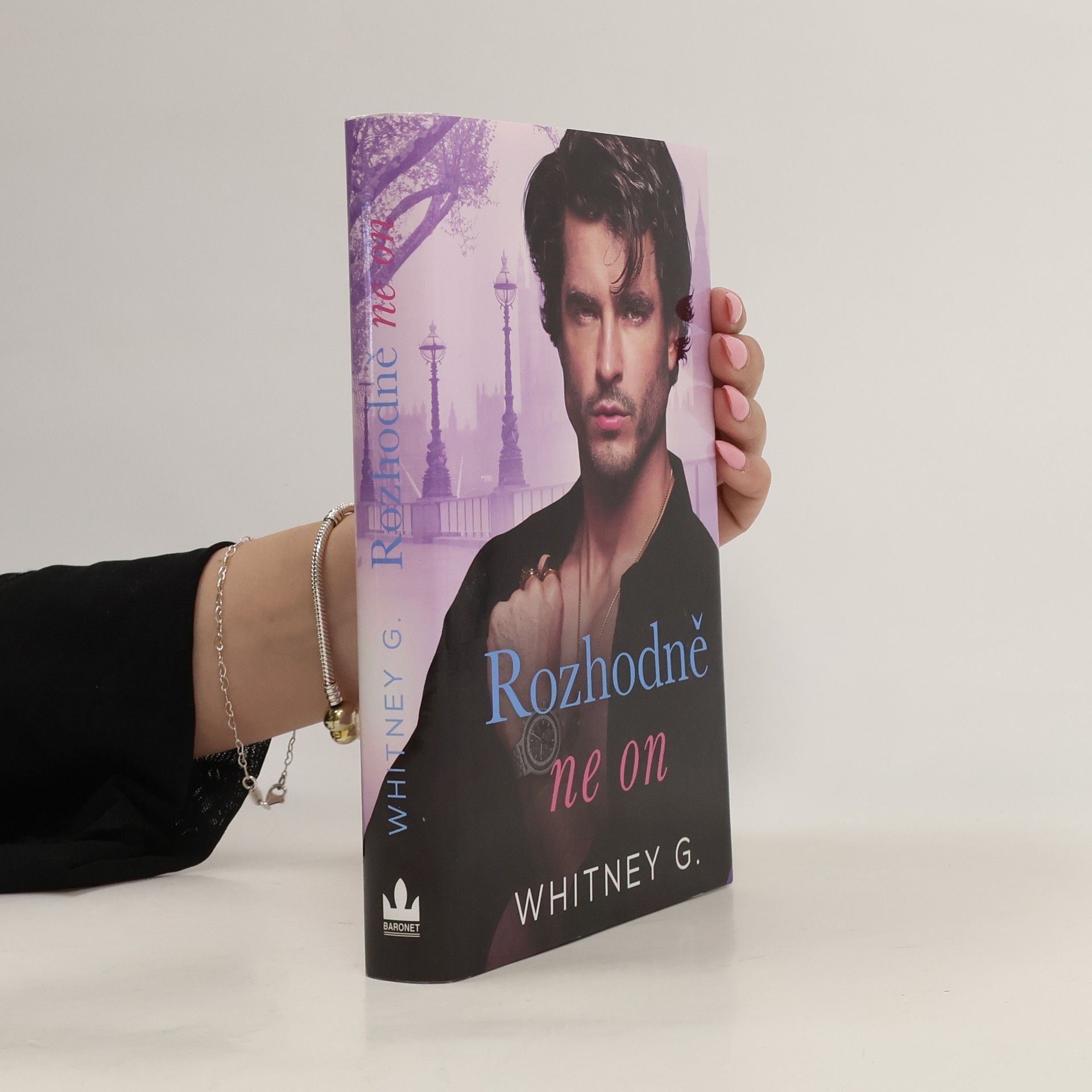 Whitney Gracia Williams Rozhodně ne on