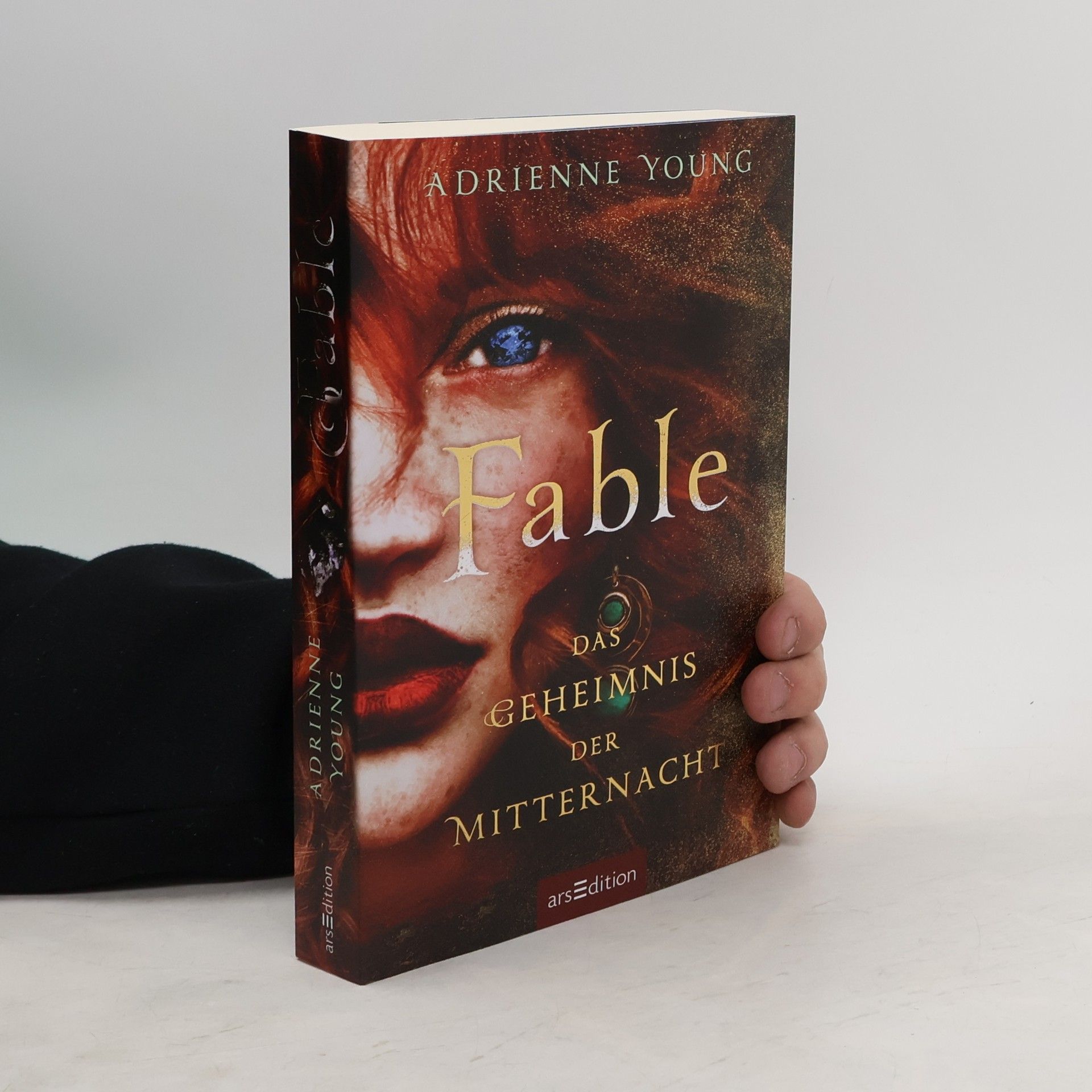 Adrienne Young Fable - Das Geheimnis der Mitternacht (Fable 2)