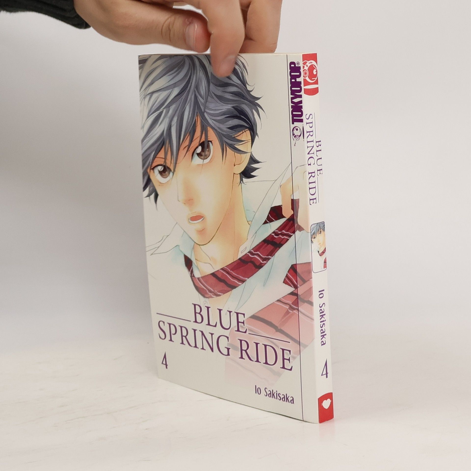 Io Sakisaka Blue spring ride 4
