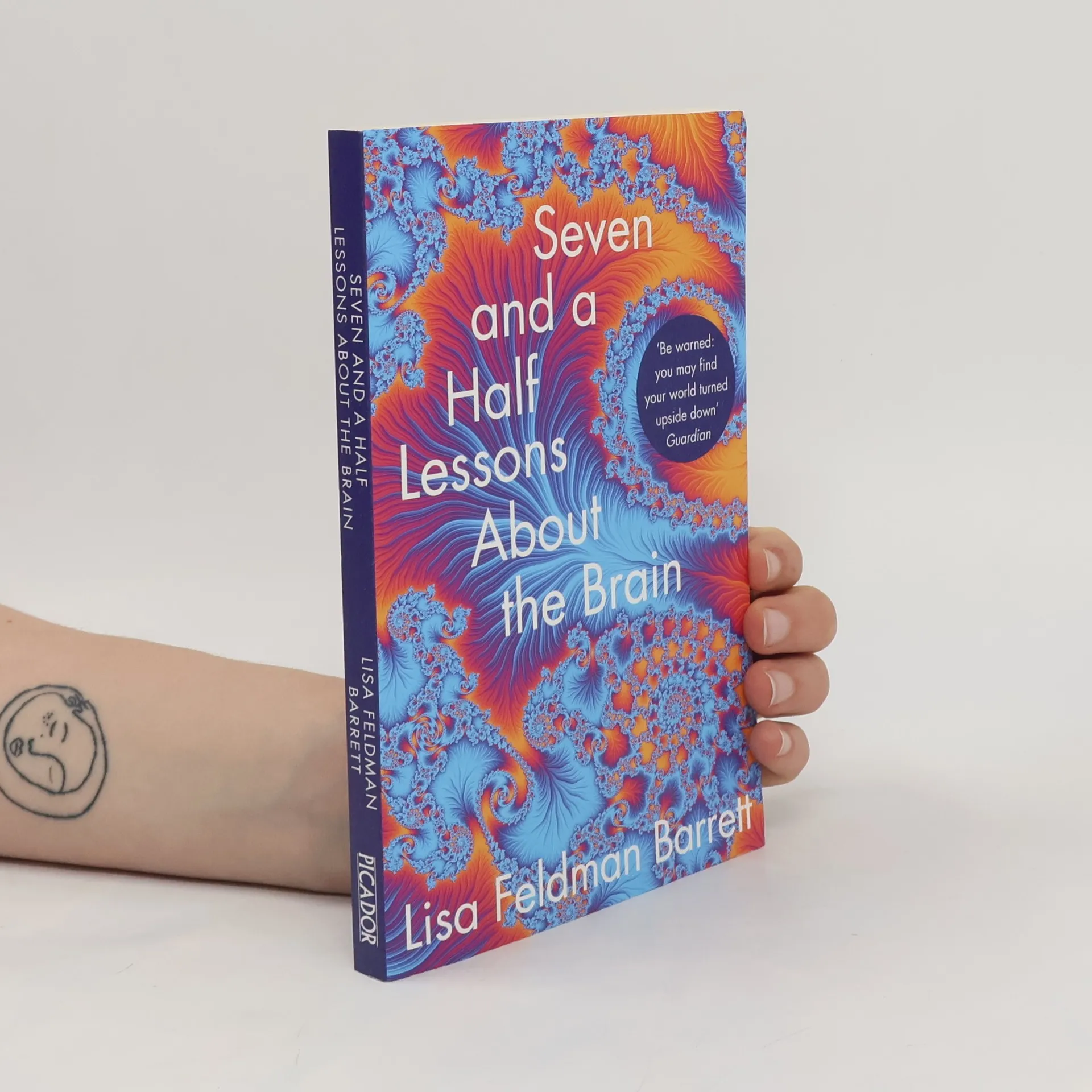 Seven and a Half Lessons About the Brain | Book | Paperback | Lisa Feldman Barrett | EN