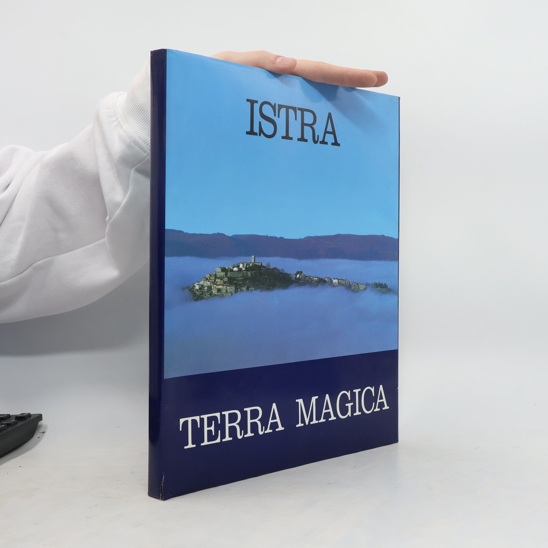 Collectif d'auteurs Istra. Terra Magica