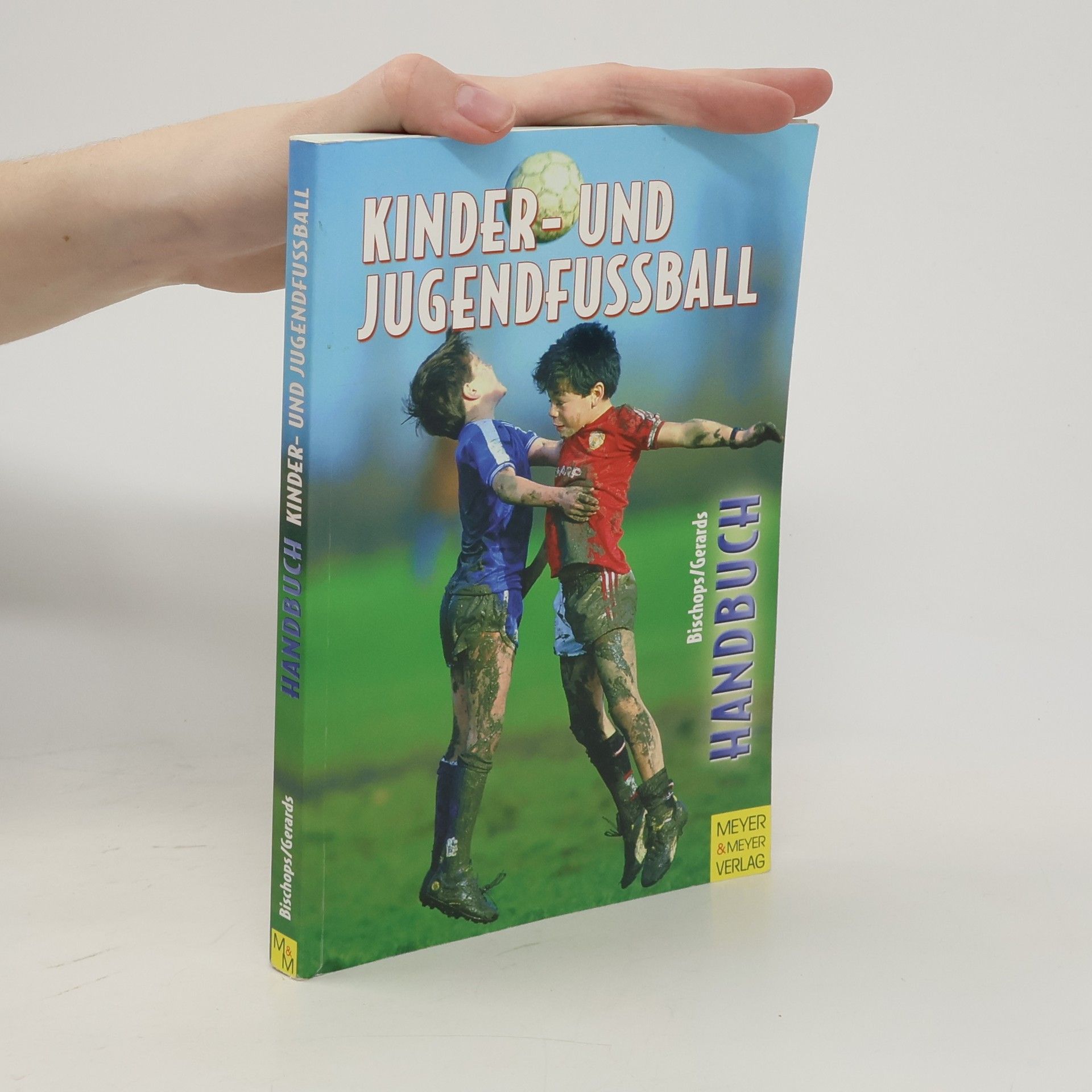 Klaus Bischops Handbuch für Kinder- und Jugendfußball