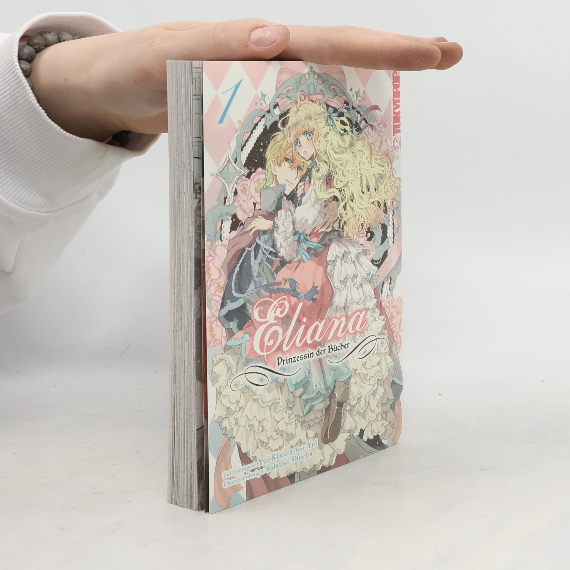 Yui Hara Eliana - Prinzessin der Bücher 01